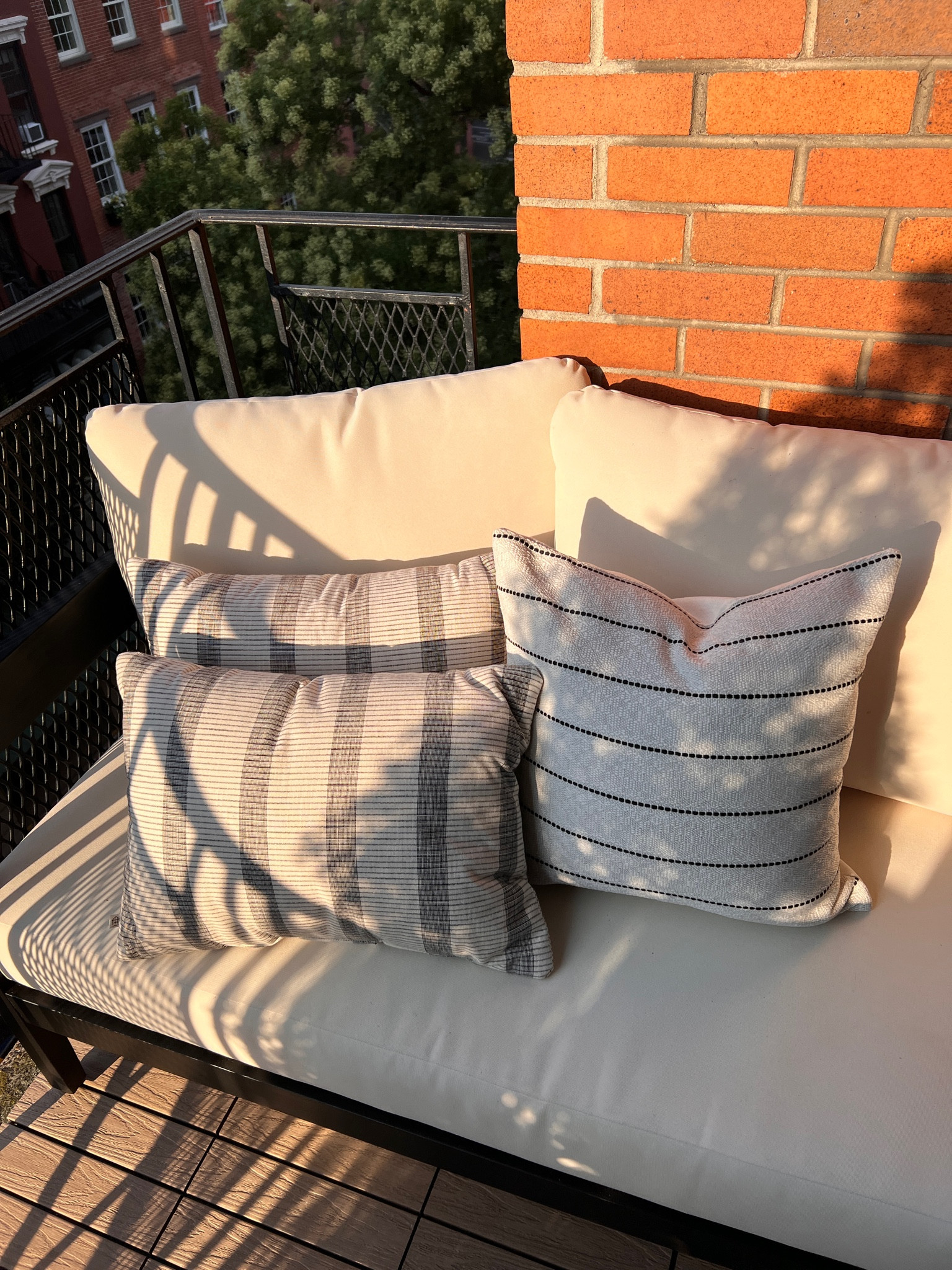 Outdoor pillows for a summer reading nook! 

#LTKhome