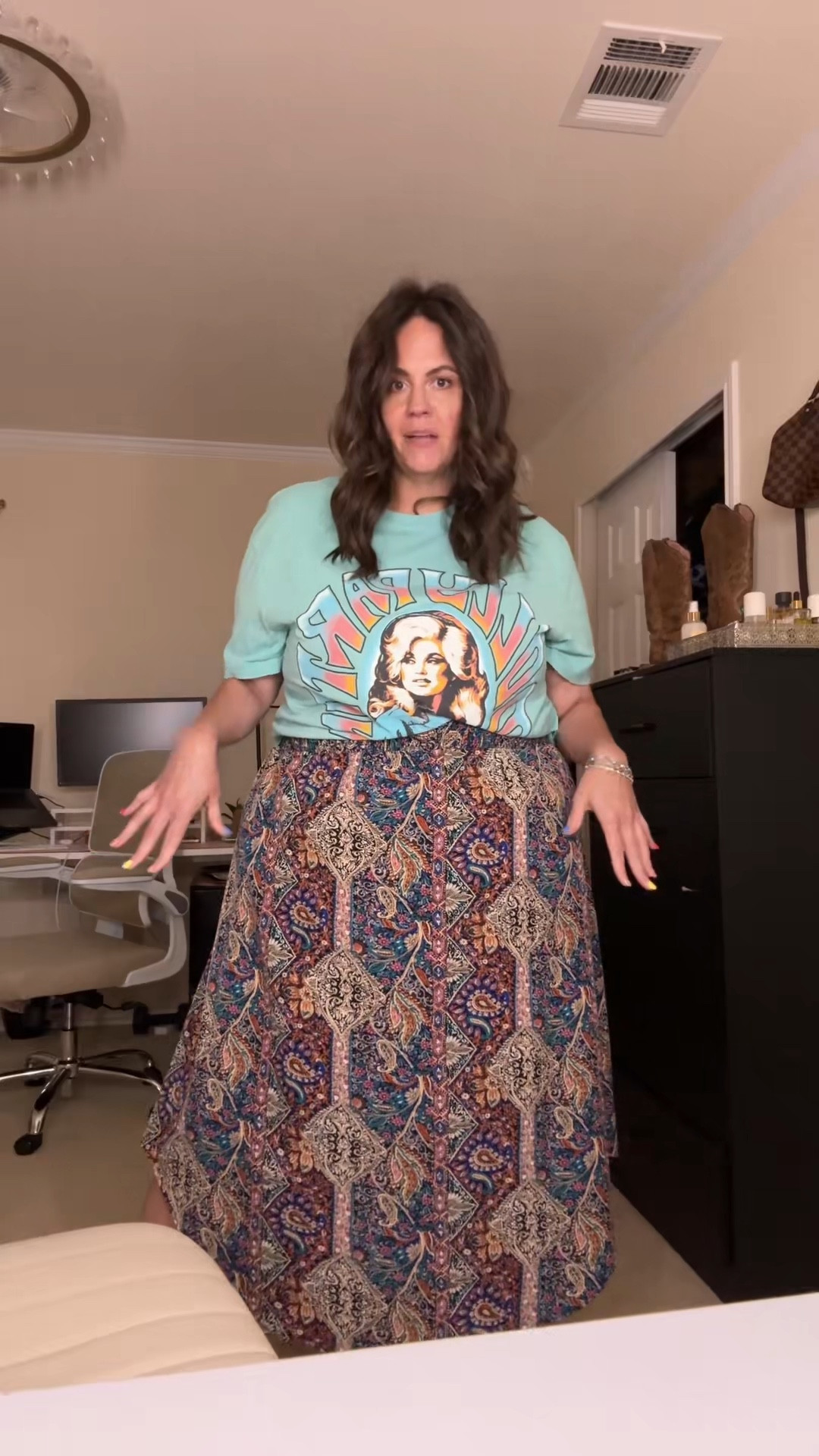 Walmart graphic tshirt + BloomChic skirt 💕

#LTKPlusSize