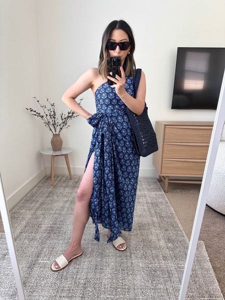 J.Crew ruched one piece. On sale! Super comfy and flattering. 

J.Crew ruched one piece 0
J.Crew Sarong xs/s
J.Crew sandals 5
J.Crew tote 

Sandals, swim, summer outfit, pool outfit, swim style, swim coverup, vacation outfit. 

#LTKswim #LTKsalealert #LTKunder100