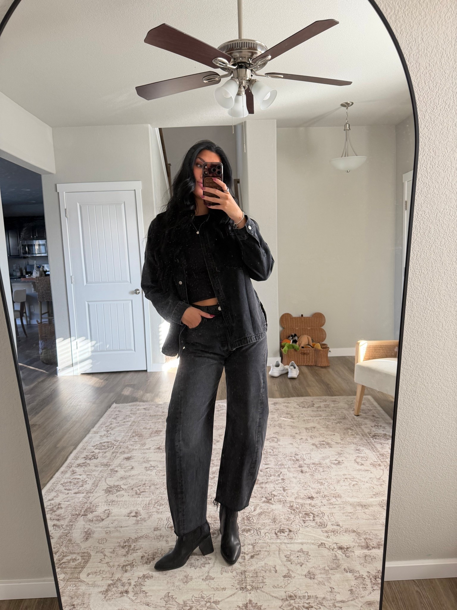 Obsessed with a dark wash Canadian tuxedo 

#LTKootd #LTKHoliday #LTKTall