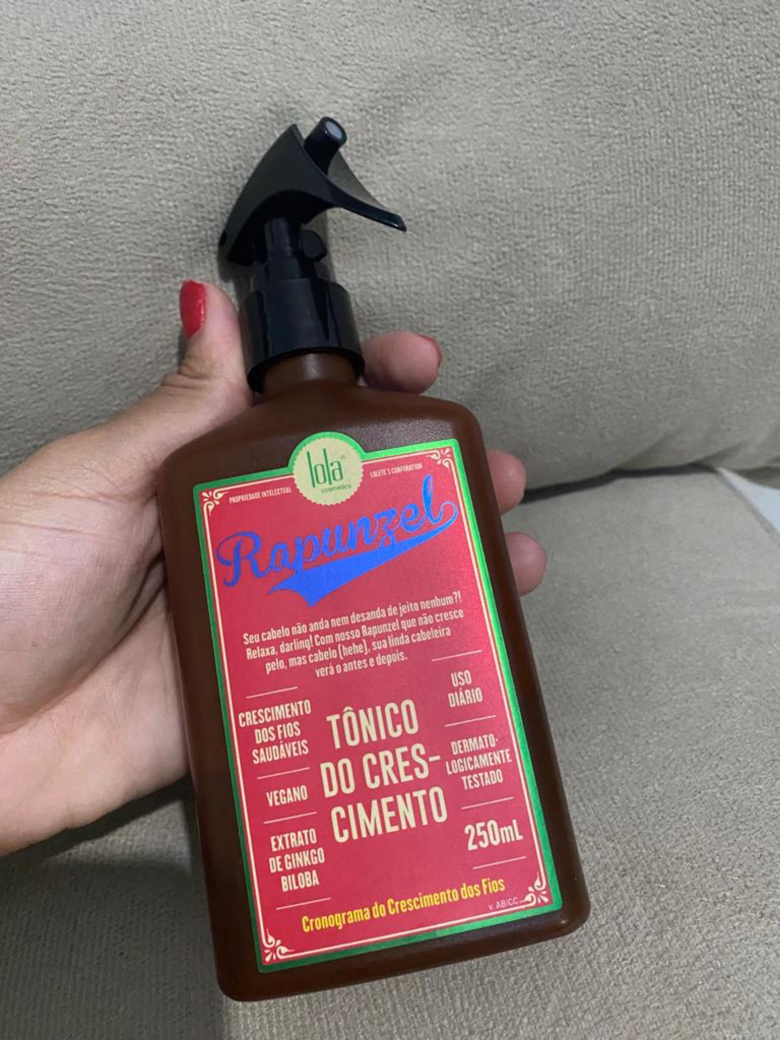 O Resultado é surreal , Realmente funciona , é um produto que entrou para a lista dos meu preferidos e deixa o couro cabeludo super refrescante e auxilia mesmo no crescimento e diminui a queda. 

#LTKbrasil
