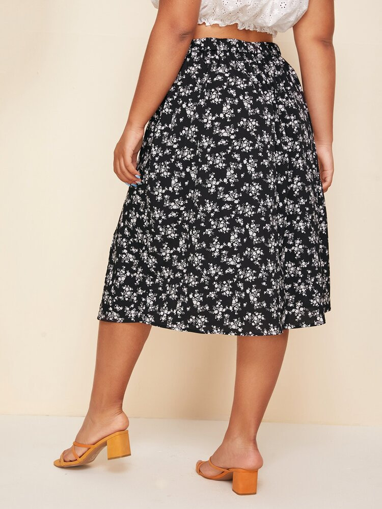 SHEIN Plus Ditsy Floral Print Button Front High Split Skirt | SHEIN