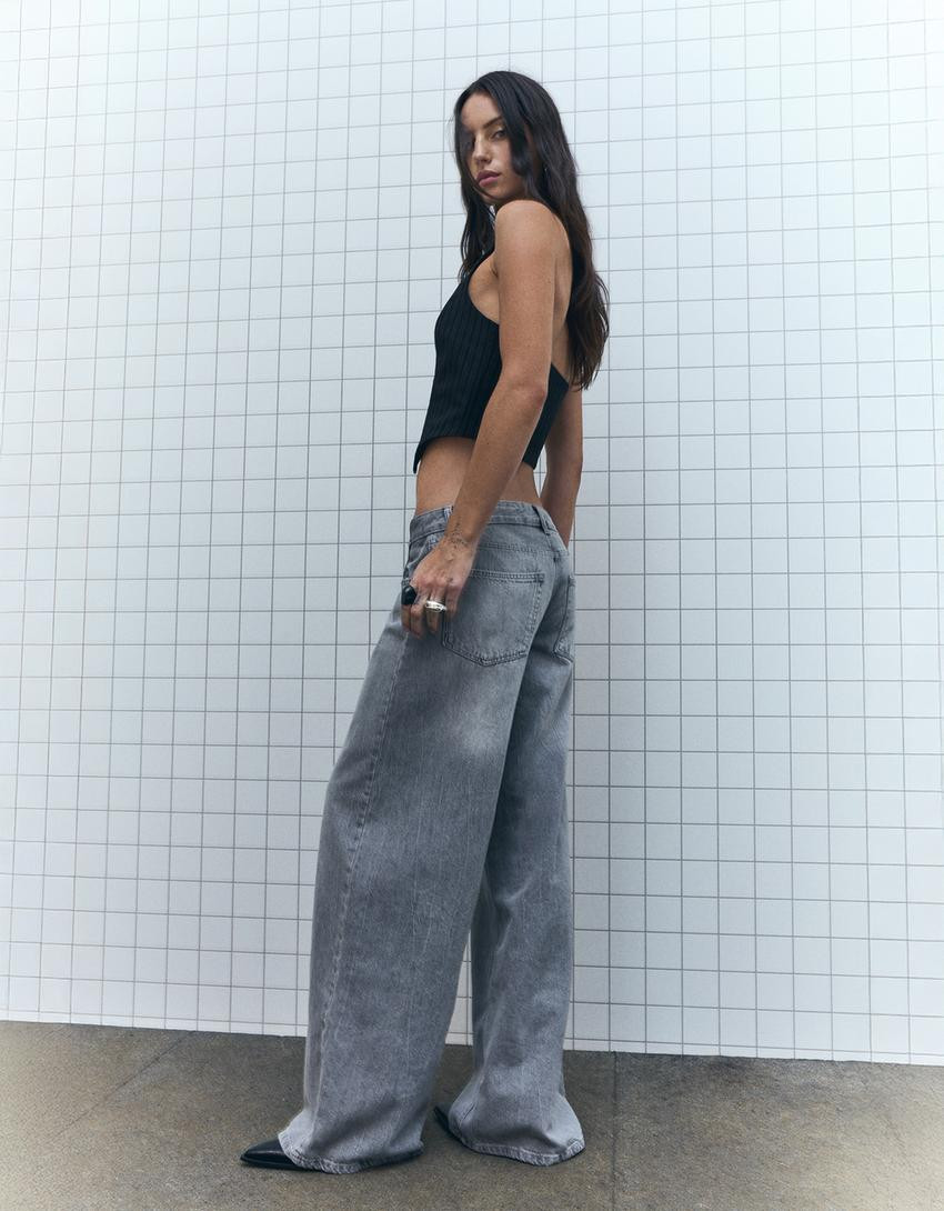 Wide-leg low-waist jeans - Women | Bershka GB