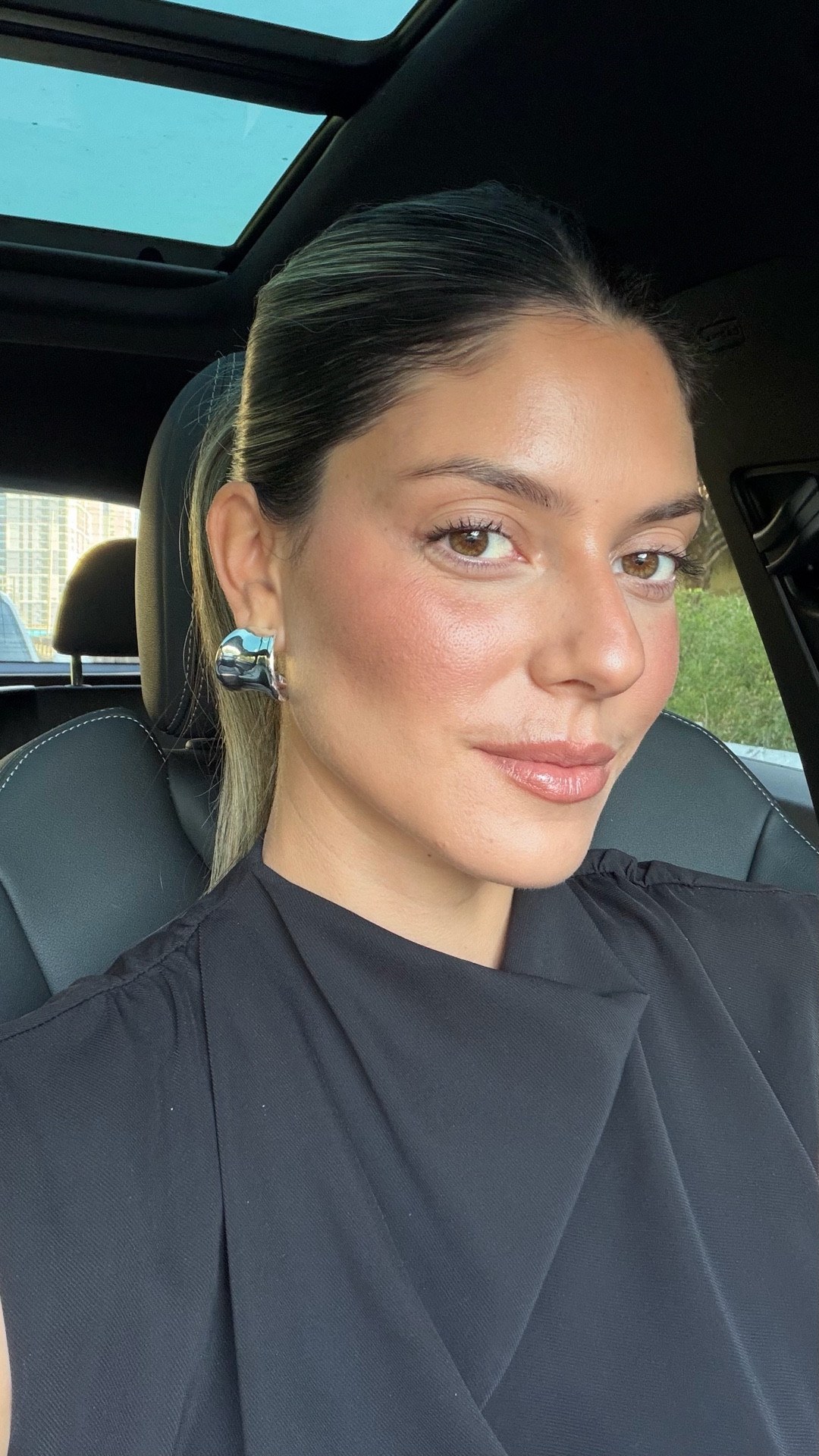 Easy makeup routine that can be worn day or night. Linked all the products I used!

#LTKdayinmylife #LTKselfcare #LTKBeauty