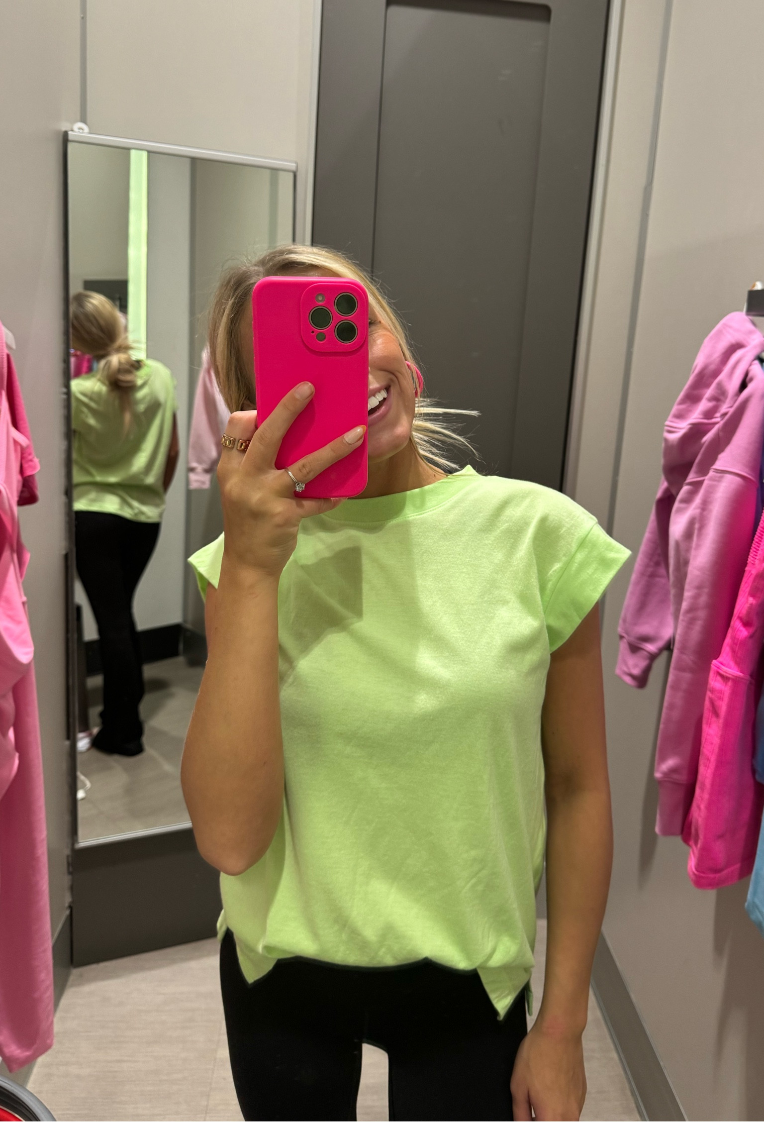 The best BASIC top!!

#LTKsalealert #LTKfindsunder50 #LTKstyletip