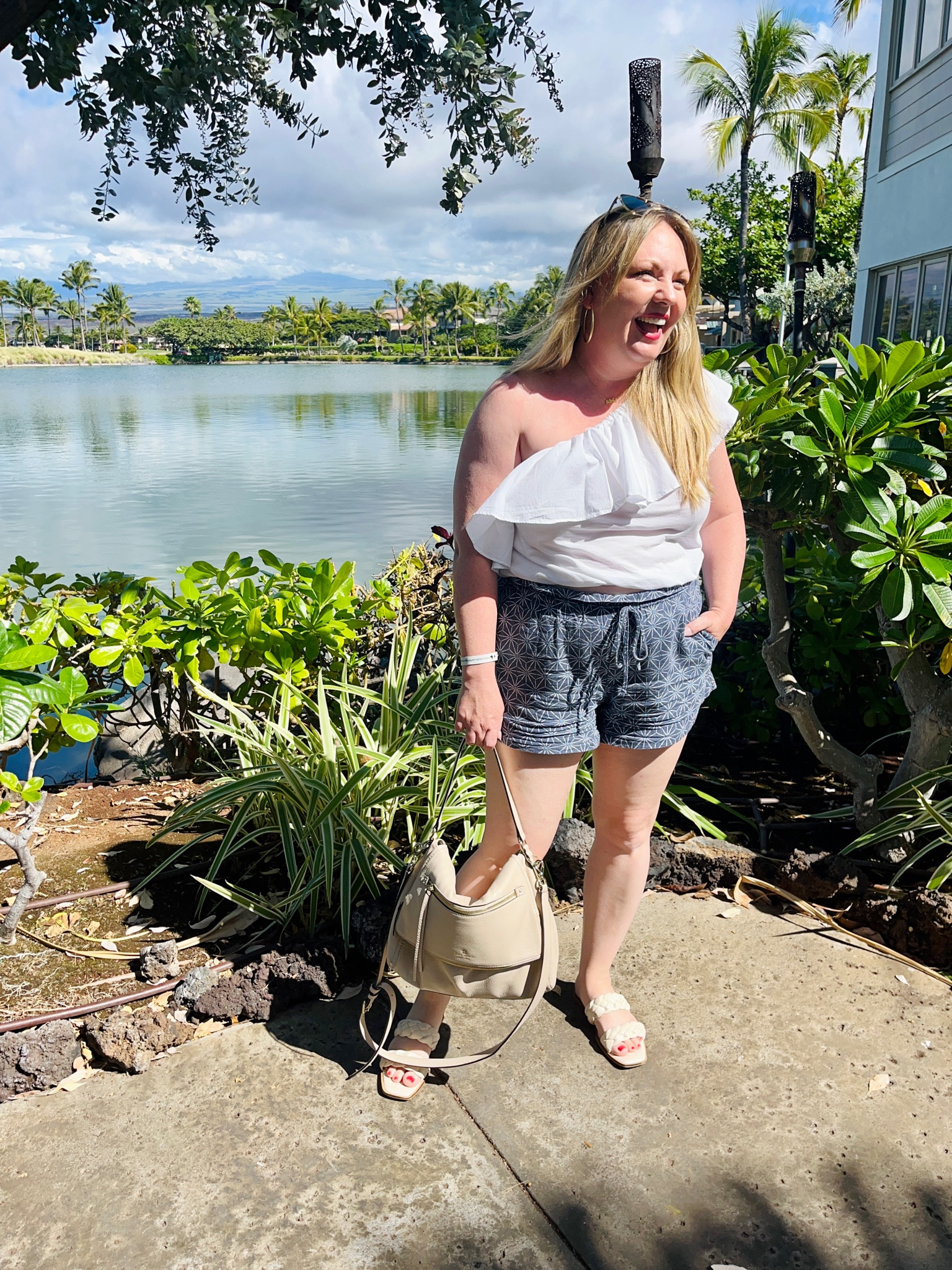 Medium top; large shorts

#LTKsalealert #LTKSeasonal #LTKtravel