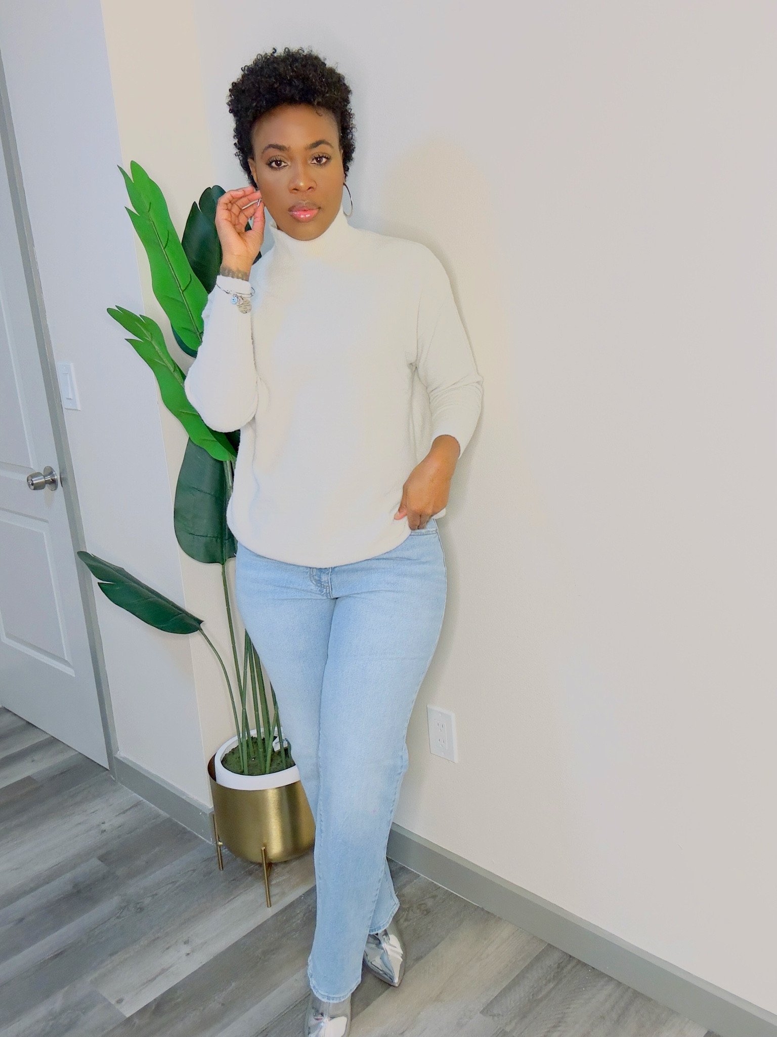 Simple fashion inspired. Counting down for Christmas. Natural simple looks. @targetfinds #fashion 

#LTKstyletip #LTKHoliday