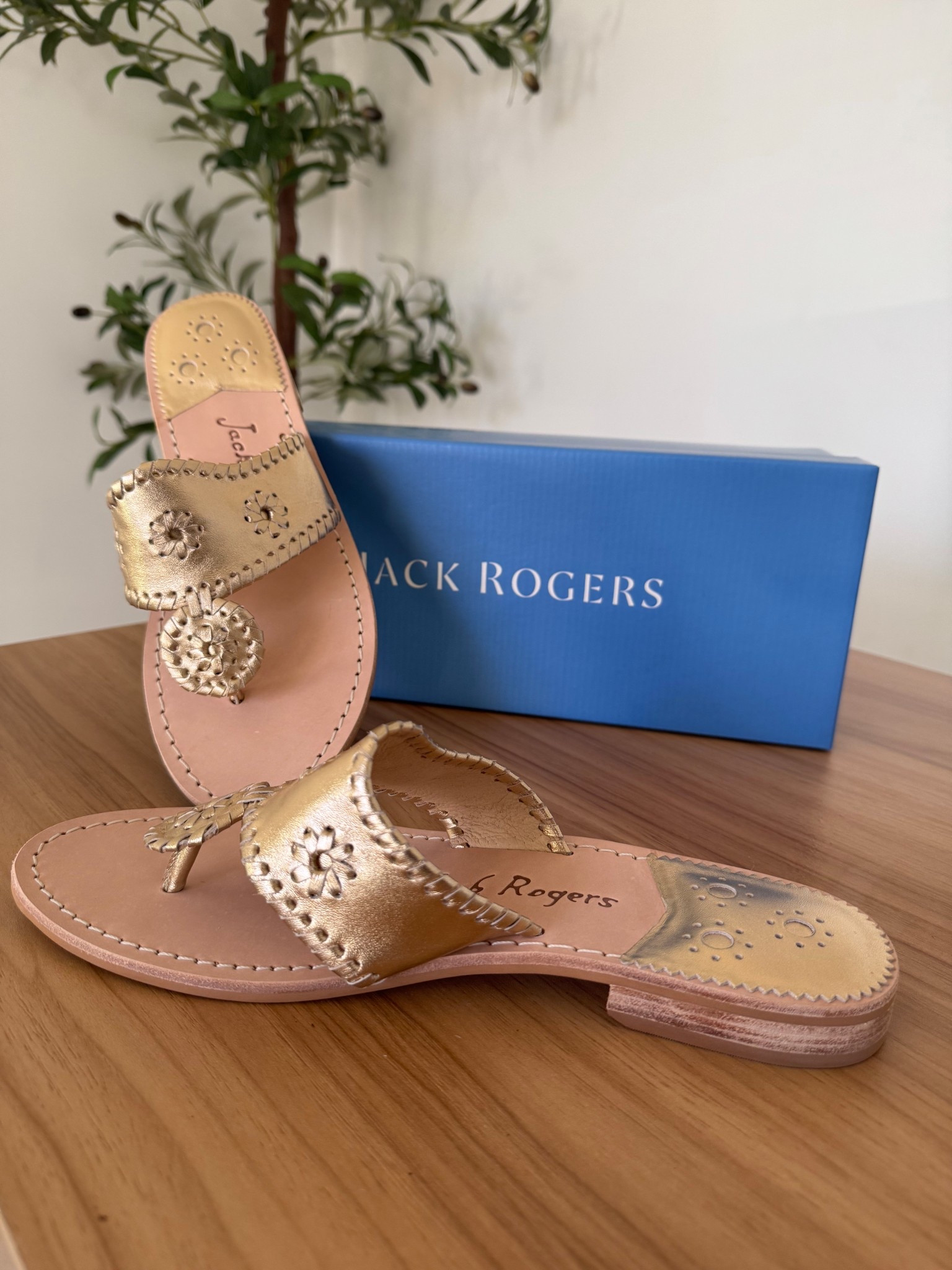 Jack Roger’s Sandals #jackrogersusa #lovemyjacks #jackisback #ltkshoes

#LTKspring #LTKootd #LTKmomlife