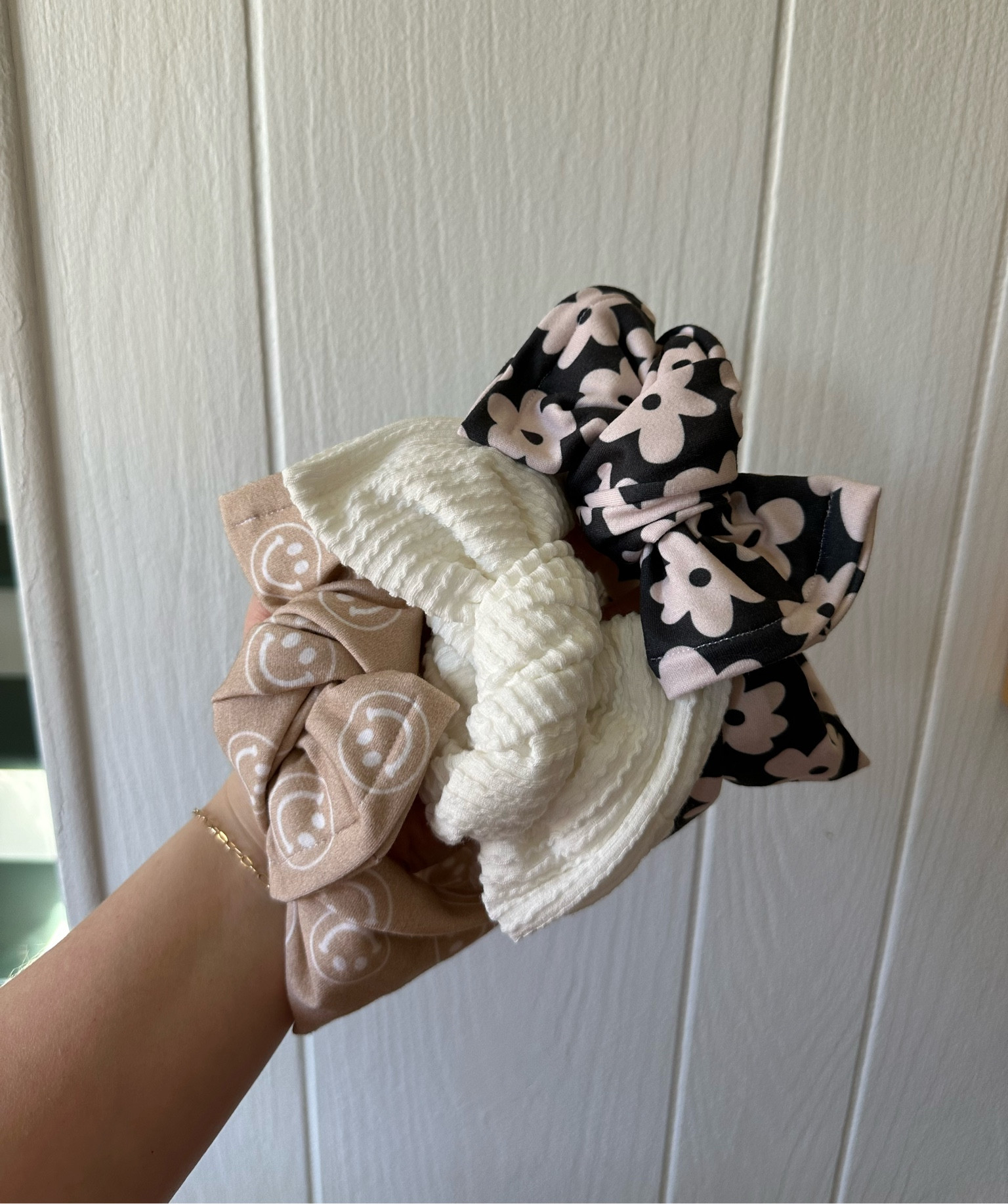 Oversized bows for babies >>> 

#LTKfamily #LTKbaby #LTKkids