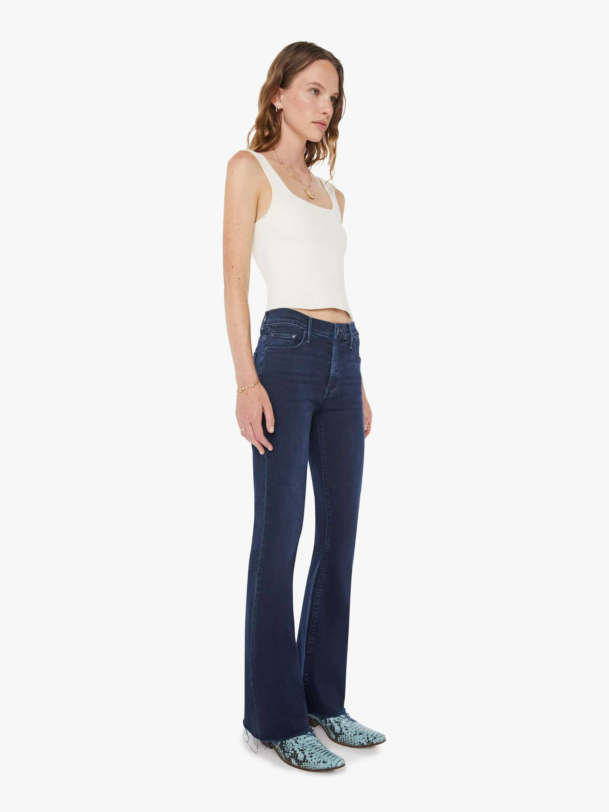 The Weekender Fray - Chip On My Shoulder | Mother Denim