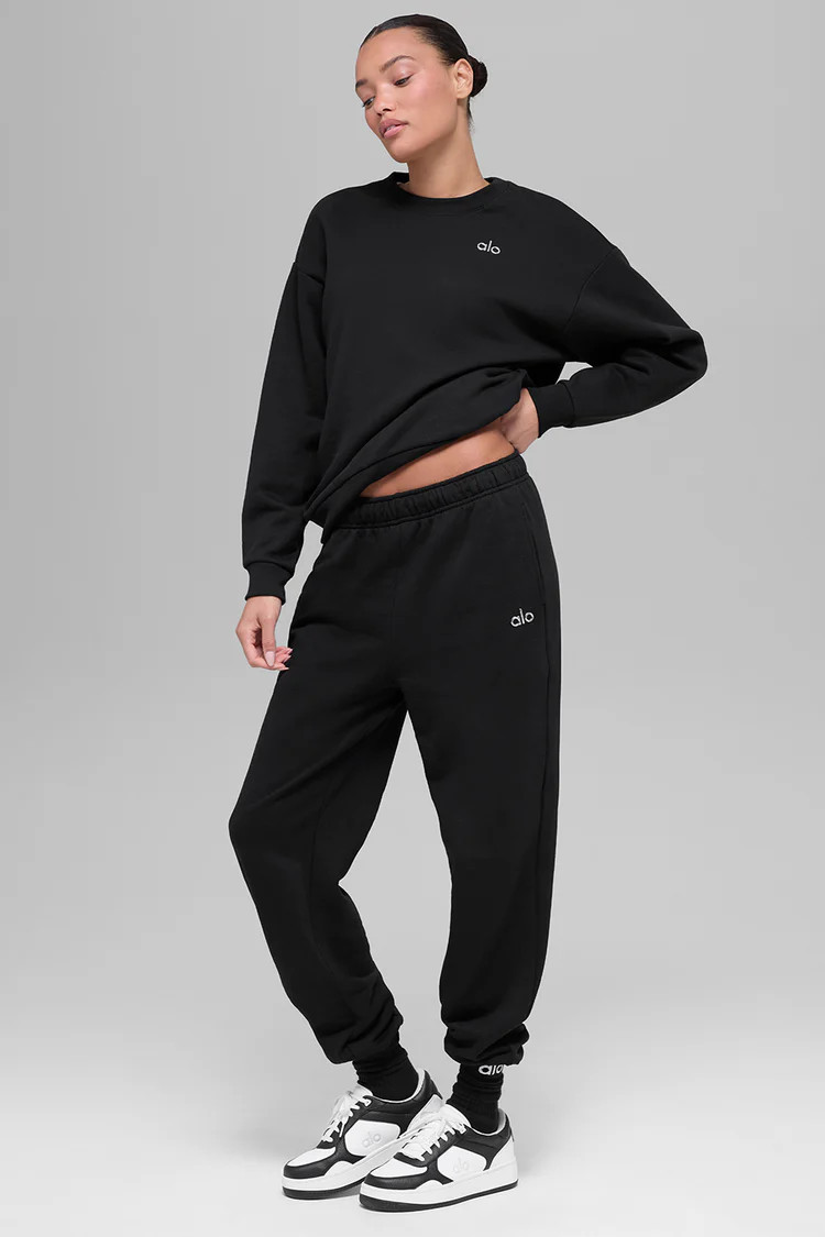 Accolade Crew Neck Pullover | Alo Yoga (US)