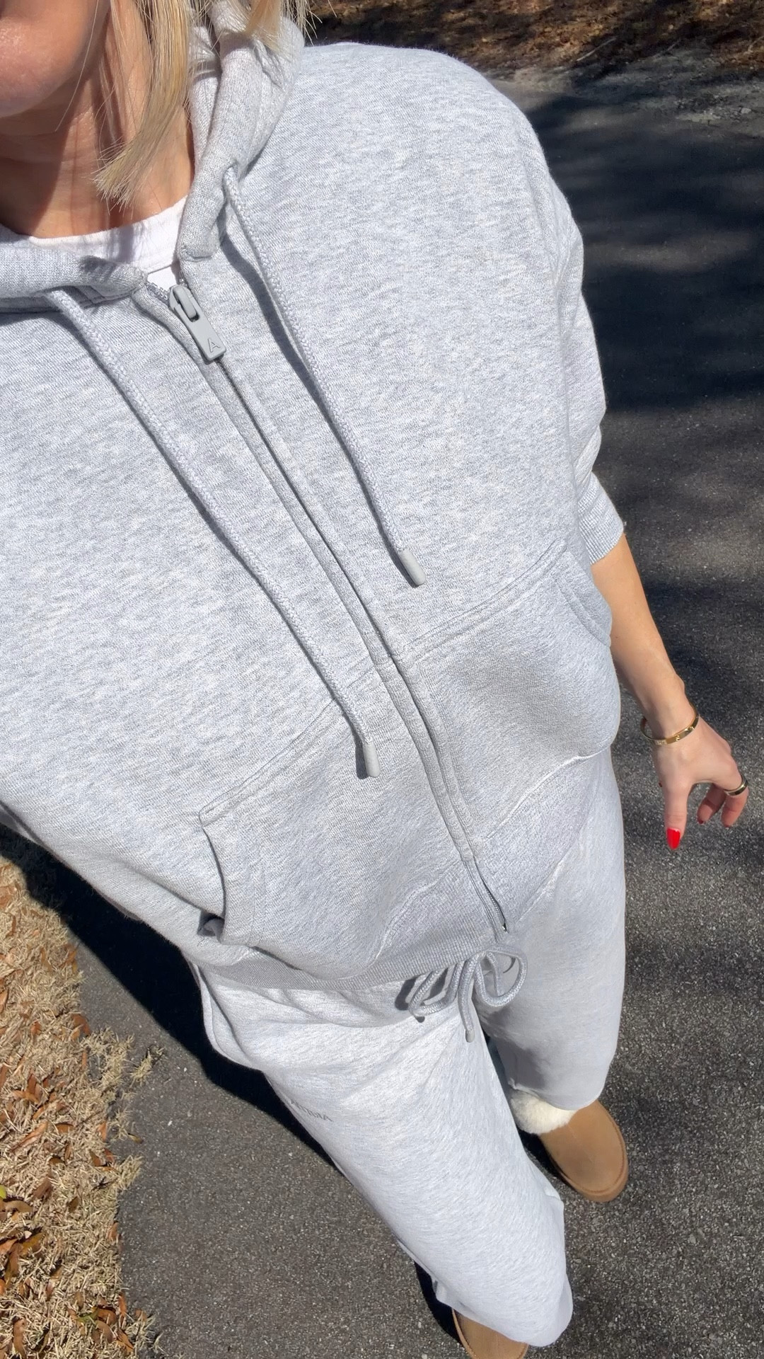 Sooooo comfy. I will stay if you’re tall get the tall leg version. I think I was sent the wrong pair. I’m wearing a small and the pants and a medium in the sweatshirt. ￼

#LTKmorningroutine #LTKootd #LTKActive