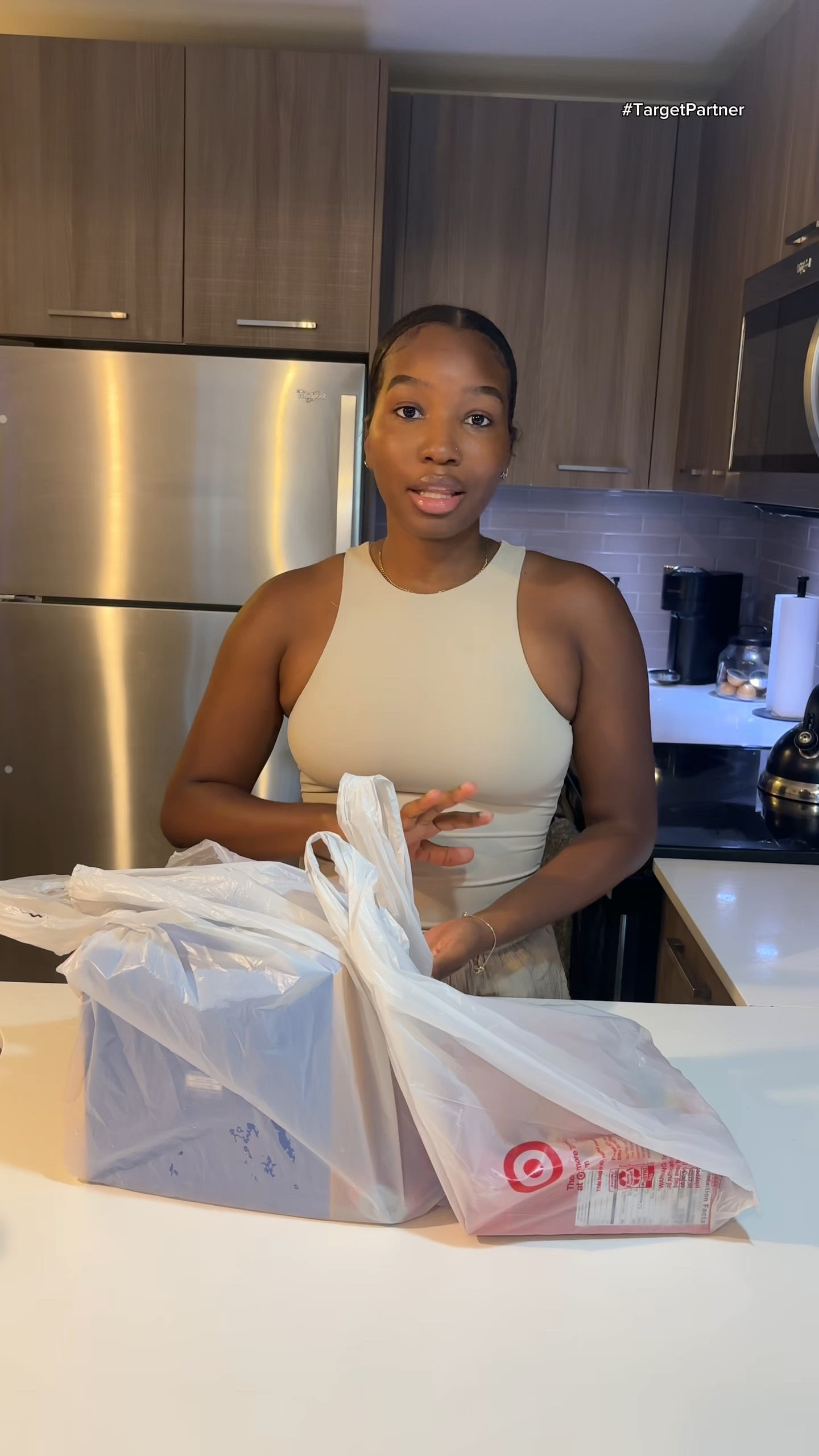 #Ad Let’s get into my back to college snack haul! @bagelbites @drinkmio @kraft_macandcheese @target Stock up for back to college snacks at Target! #BacktoSchoolSnacks #TargetPartner #BTCwithTarget