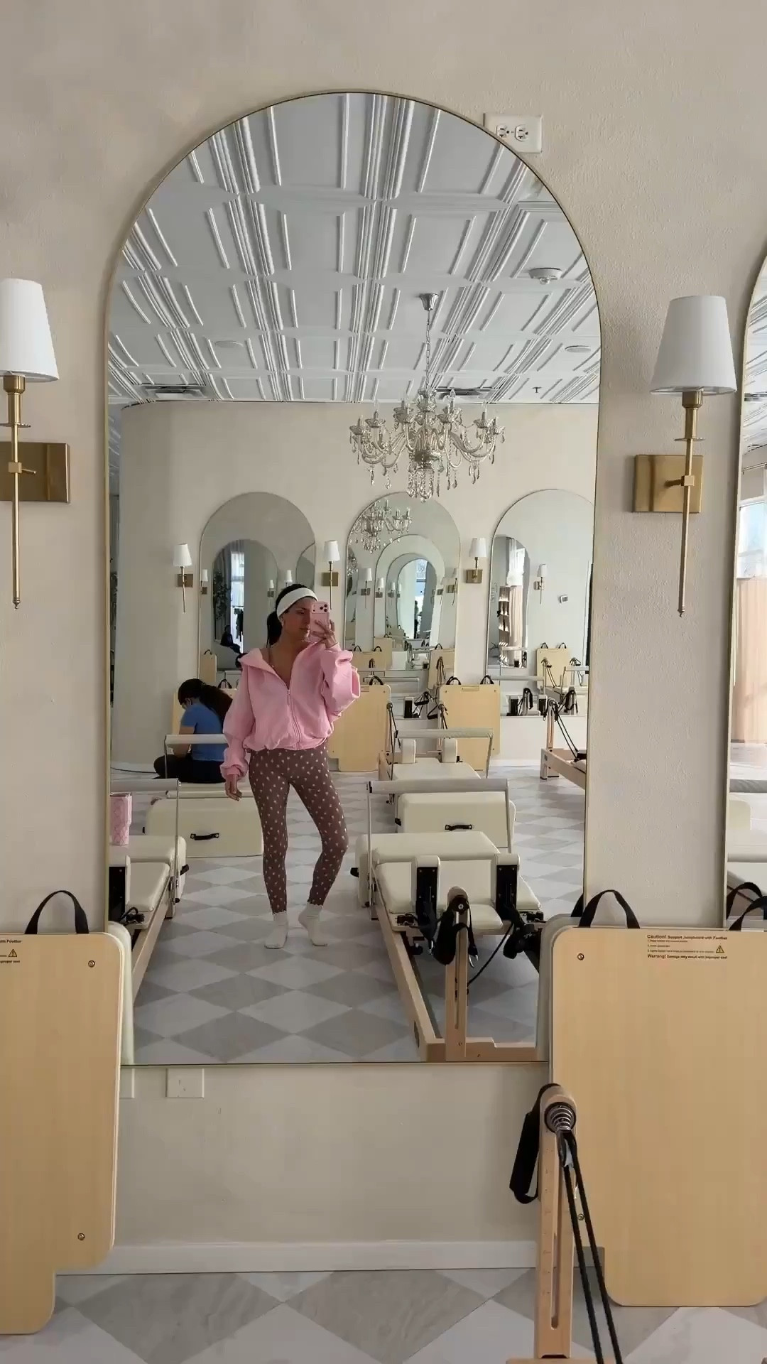 I almost didn’t go… but this set made me feel too cute to skip 💗

#pilatesgirl #workoutstyle #athleisurewear

#LTKfitnessgoals #LTKdayinmylife #LTKmorningroutine