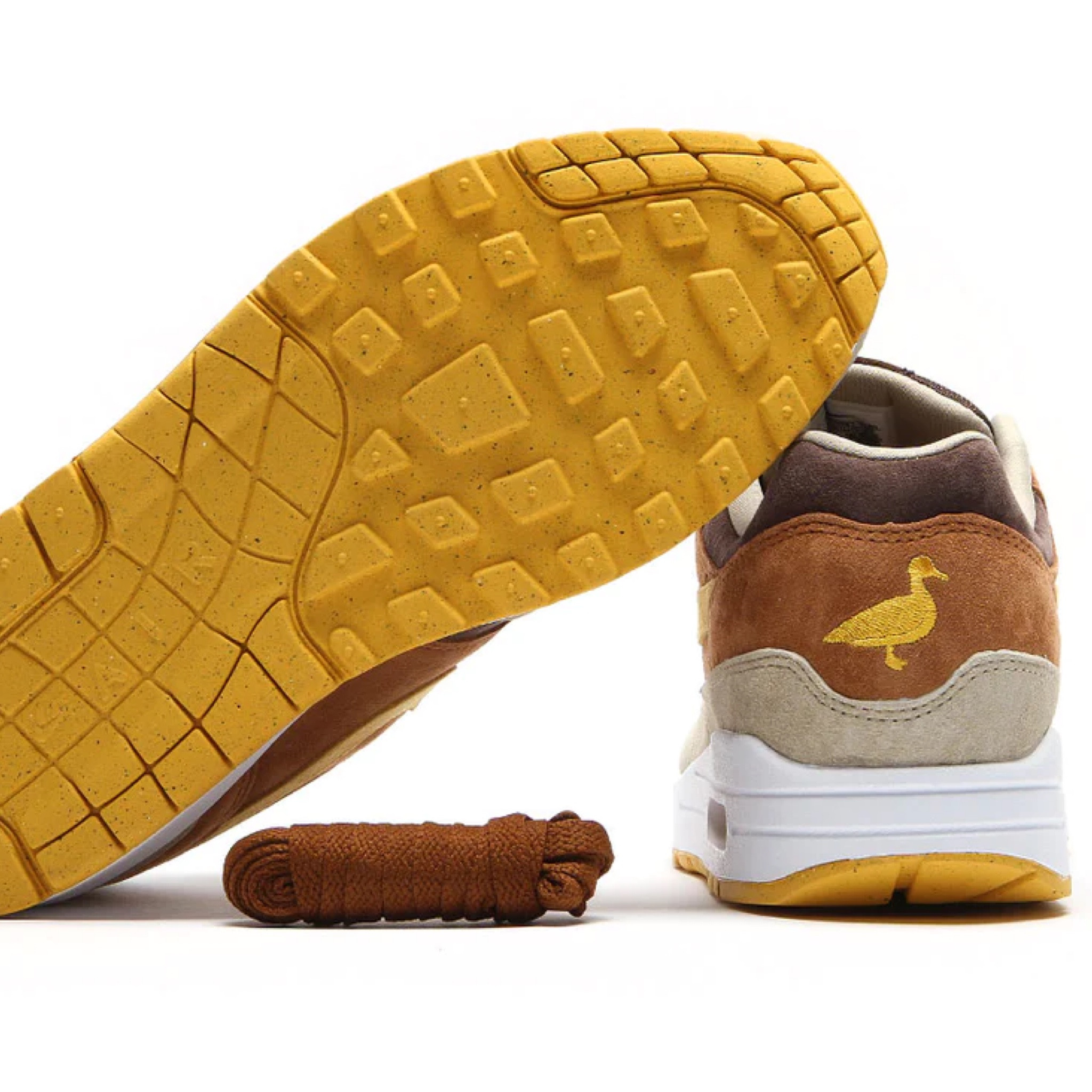 The Nike Air Max 1 PRM Duck Pecan, inspired by the "Ugly Duckling" Pack, has become a celebrated model in the catalog. 

DZ0482-200
Release Date
12/20/2022

#LTKshoecrush