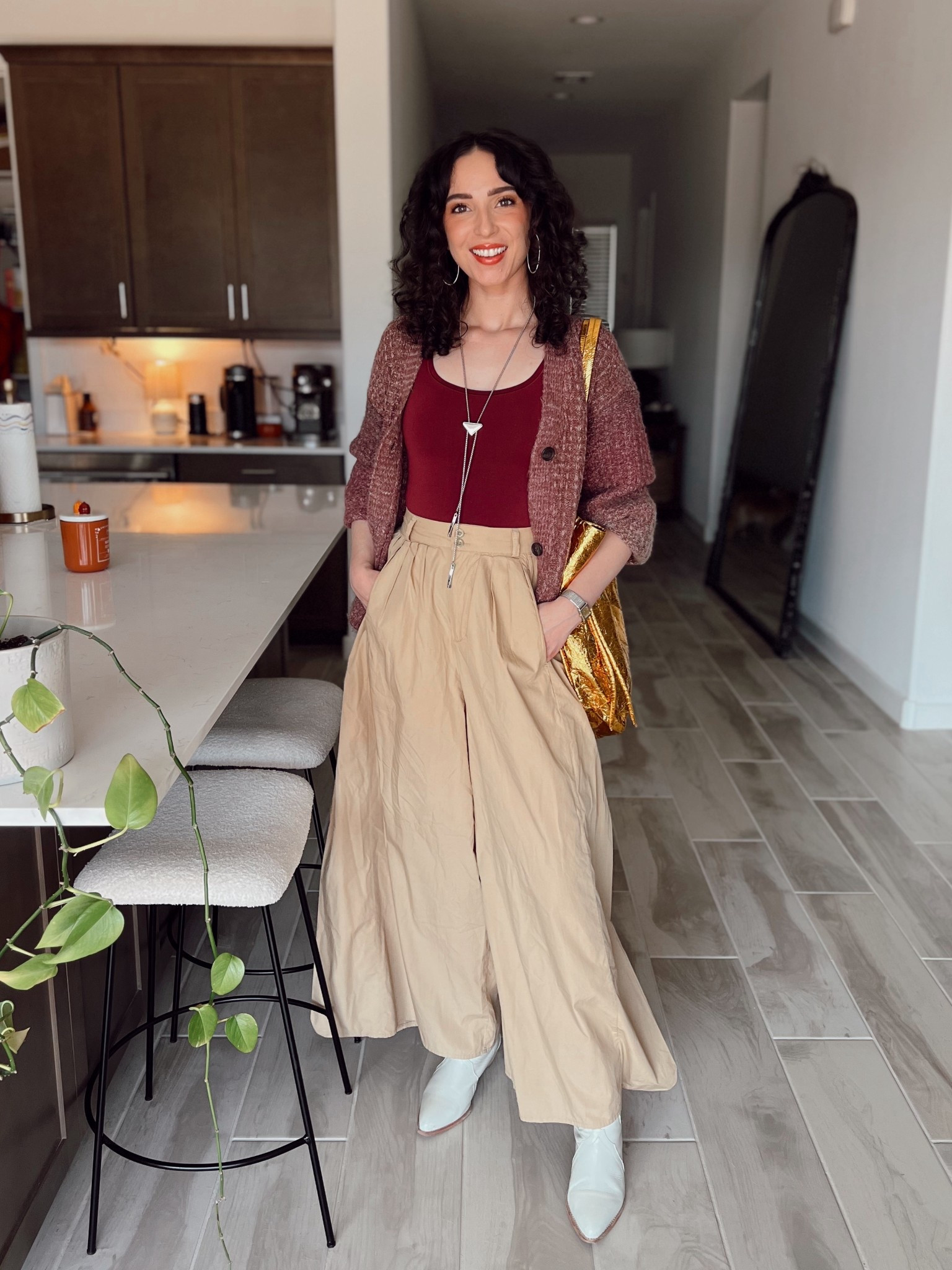 ✨ Tank on SALE 
Fall outfit idea using mixed metals! 🌟🩶

#LTKFindsUnder100 #LTKFindsUnder50 #LTKSaleAlert