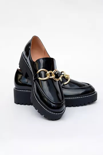 UO Esme Chain Loafer | Urban Outfitters (US and RoW)