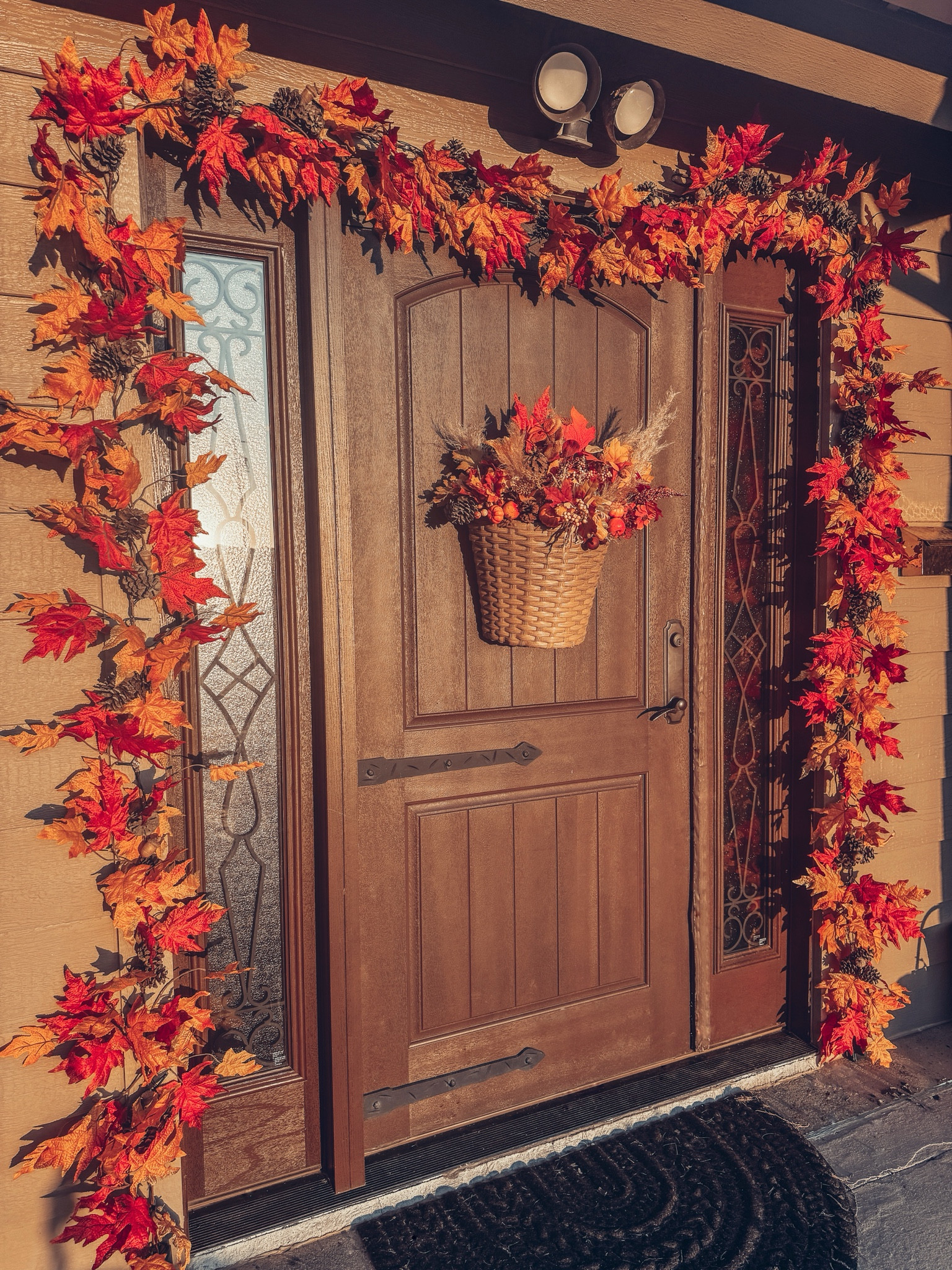 Don’t wait till Christmas to put up garland. This leaf garland and orange lights make the coziest front porch. 🍁🍂

#LTKSeasonal #LTKHome