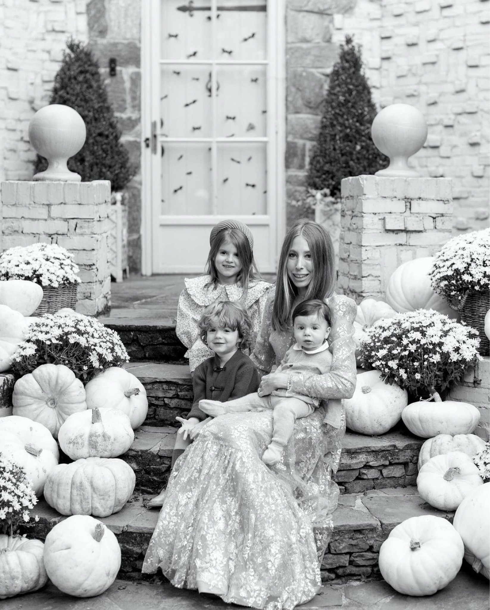 Loved these looks as well. This is from years past so linking updated items with a similar feel🤍