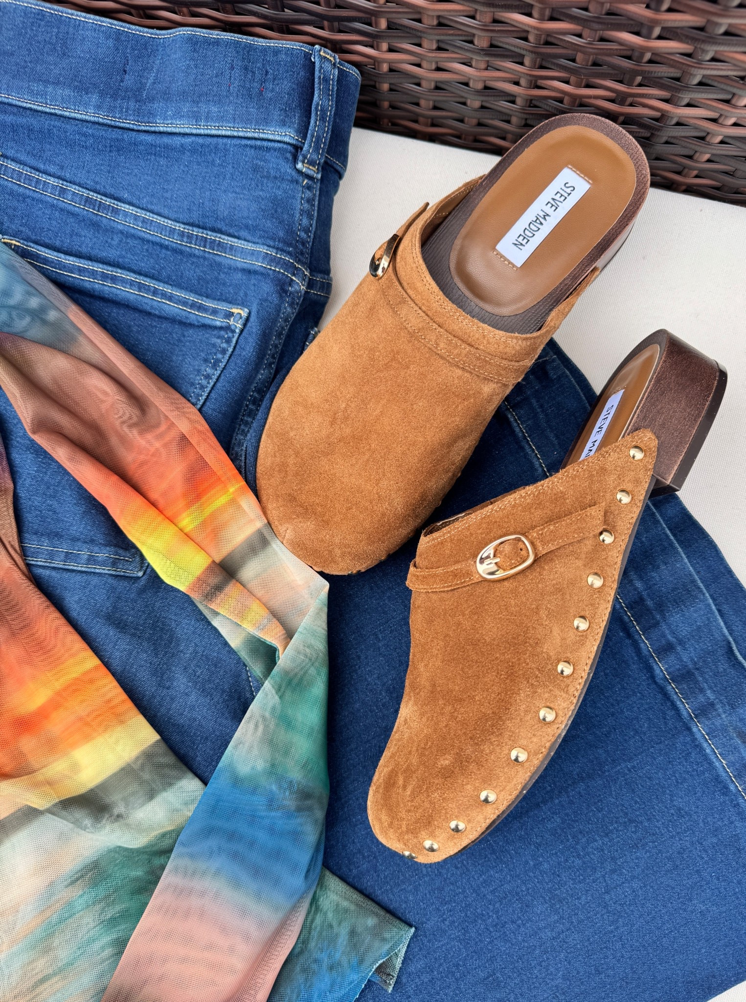 Outfit planning - and @DSW has all the shoes I might need this spring 😍
Love the selection - and the prices with their 25% discount today!

Check out all the styles I’m currently loving below 👇 

#MyDSW #influencer #ad 

#LTKMidsize #LTKmomlife #LTKootd