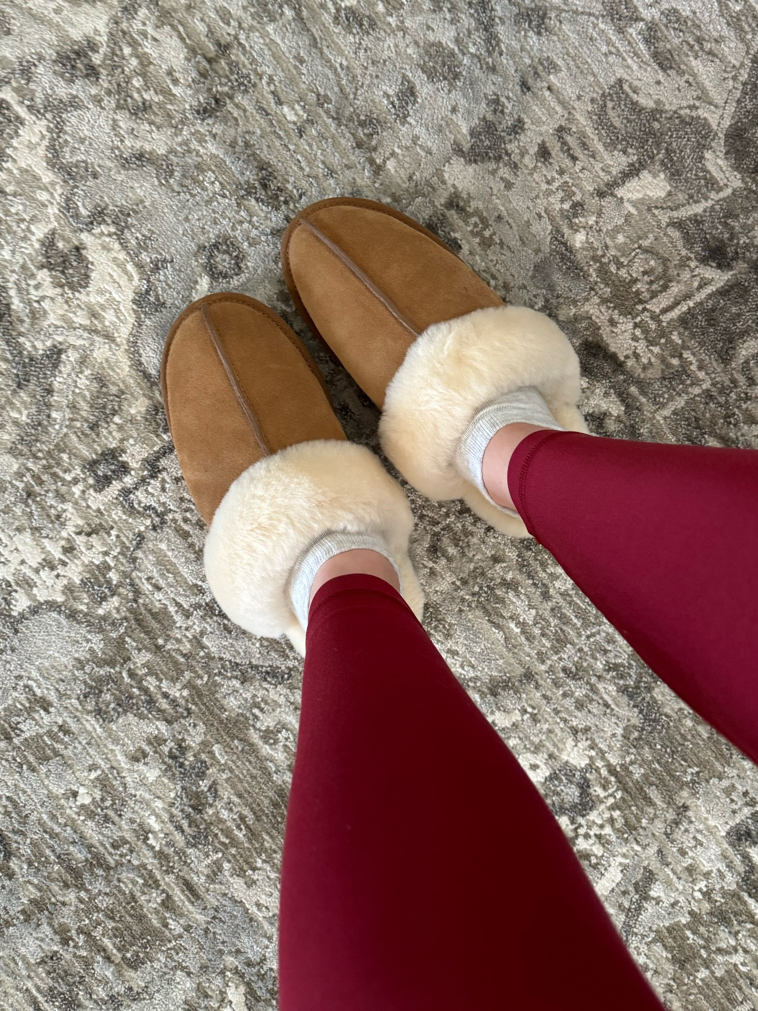 cozy new slippers

house slippers | uggs | comfy | cozy | gift idea 

#LTKGiftGuide #LTKHoliday #LTKSeasonal