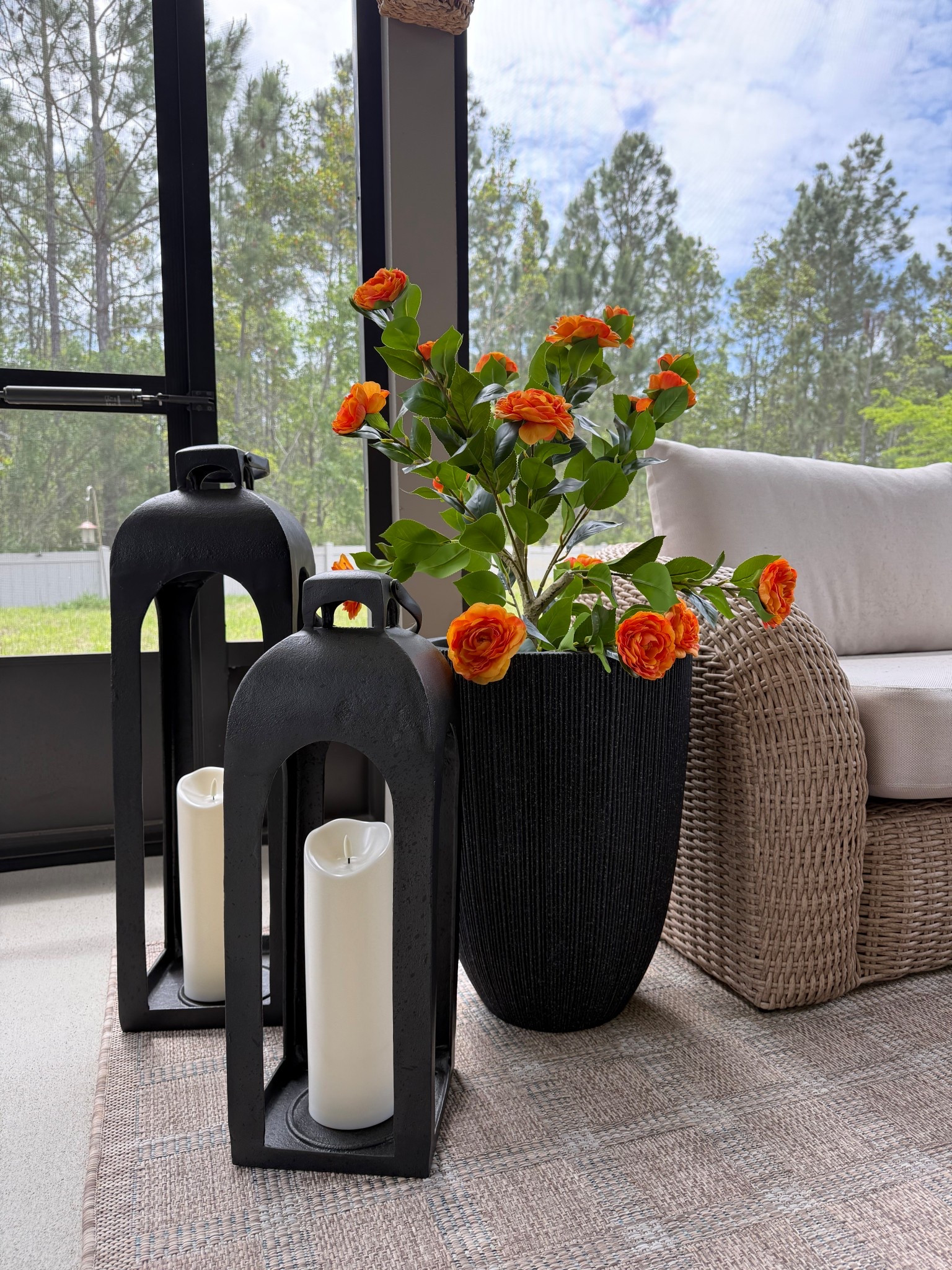 This combination… 🥰🥰 loving these faux florals! So beautiful and affordable! 

Amazon home finds, spring decor 

#LTKHome #LTKSeasonal