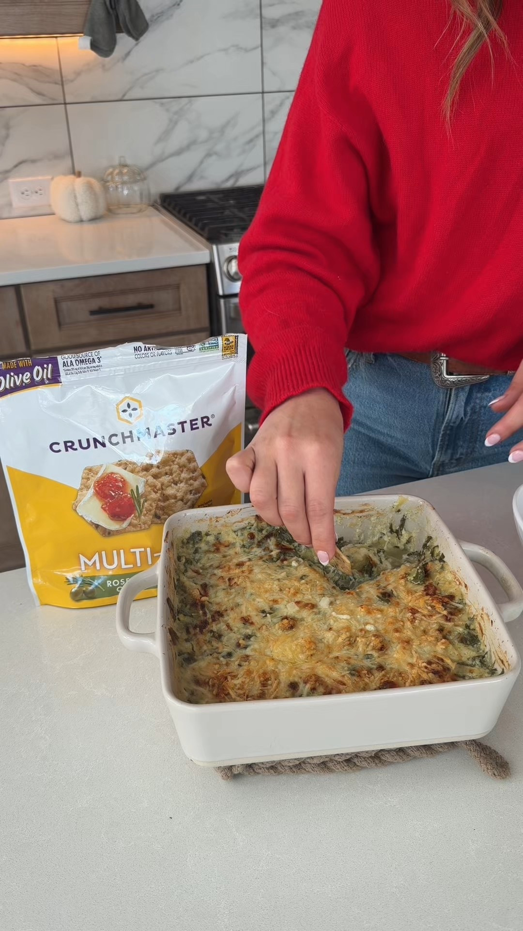 the yummiest, high protein dip & crackers that will satisfy you (and your guests!!) crunch on Thanksgiving 🤎 #ad
comment ‘recipe’ and I’ll send you all the details for this dip and a link to stock up on @crunchmastercrackers (the yummiest, gluten-free, non-GMO crackers!!) for all your holiday festivities!!
#SatisfyYourCrunch #Crunchmaster #GlutenFreeSnacks #HealthySnacking #WellnessWins #ThanksgivingAppetizer #ThanksgivingDishes