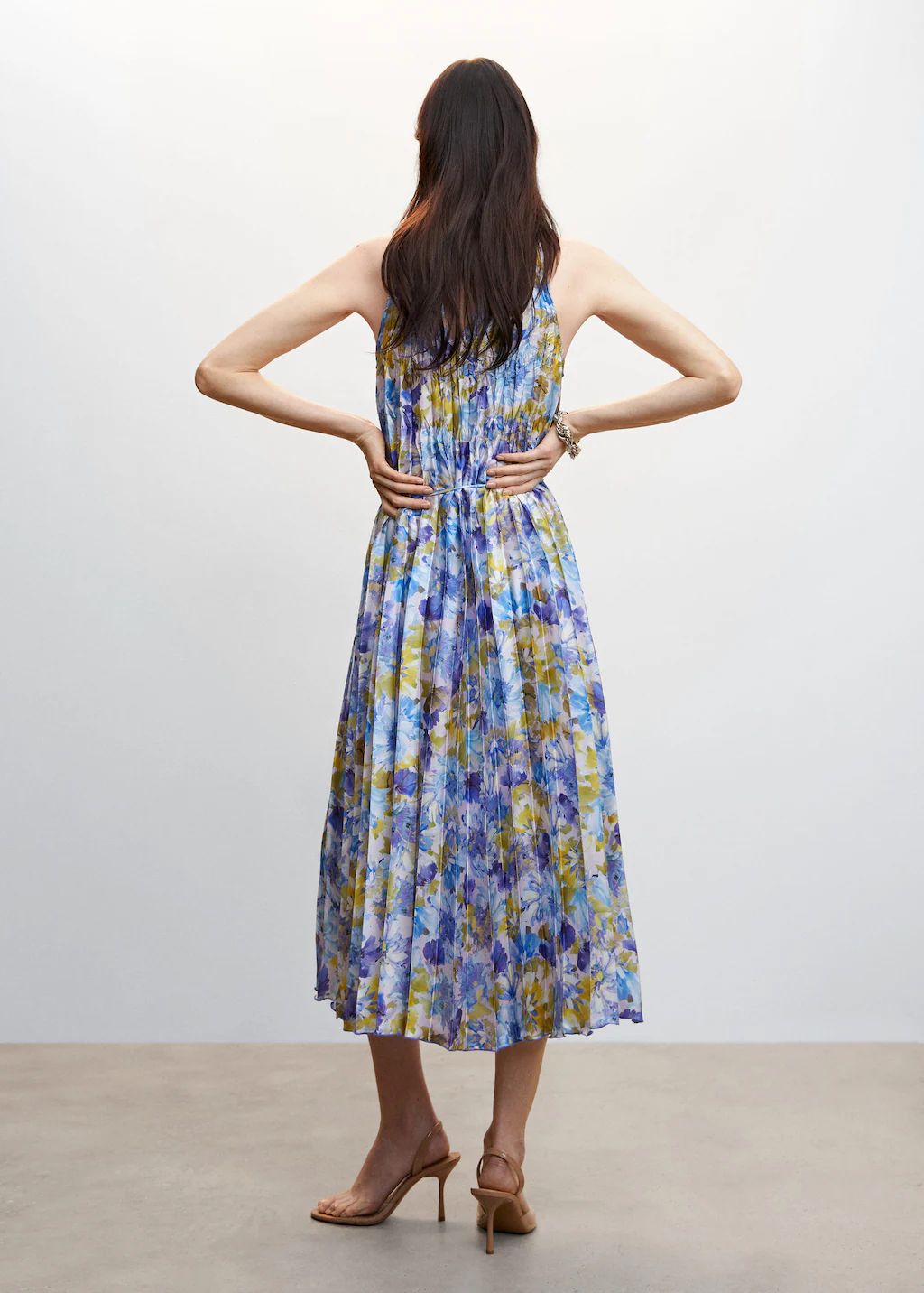Printed pleated dress -  Women | Mango USA | MANGO (US)