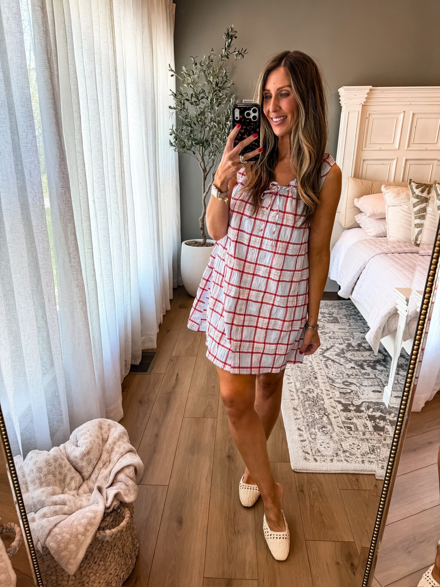 This one is giving easy, throw-on-and-go summer. Lightweight, breezy, and that red gingham just feels classic in the best way. The relaxed fit makes it so comfortable but still cute enough to wear out without overthinking it

gingham dress, summer outfit, casual style, easy outfit, everyday dress, themominstyle 

#LTKOver40 #LTKSeasonal #LTKootd