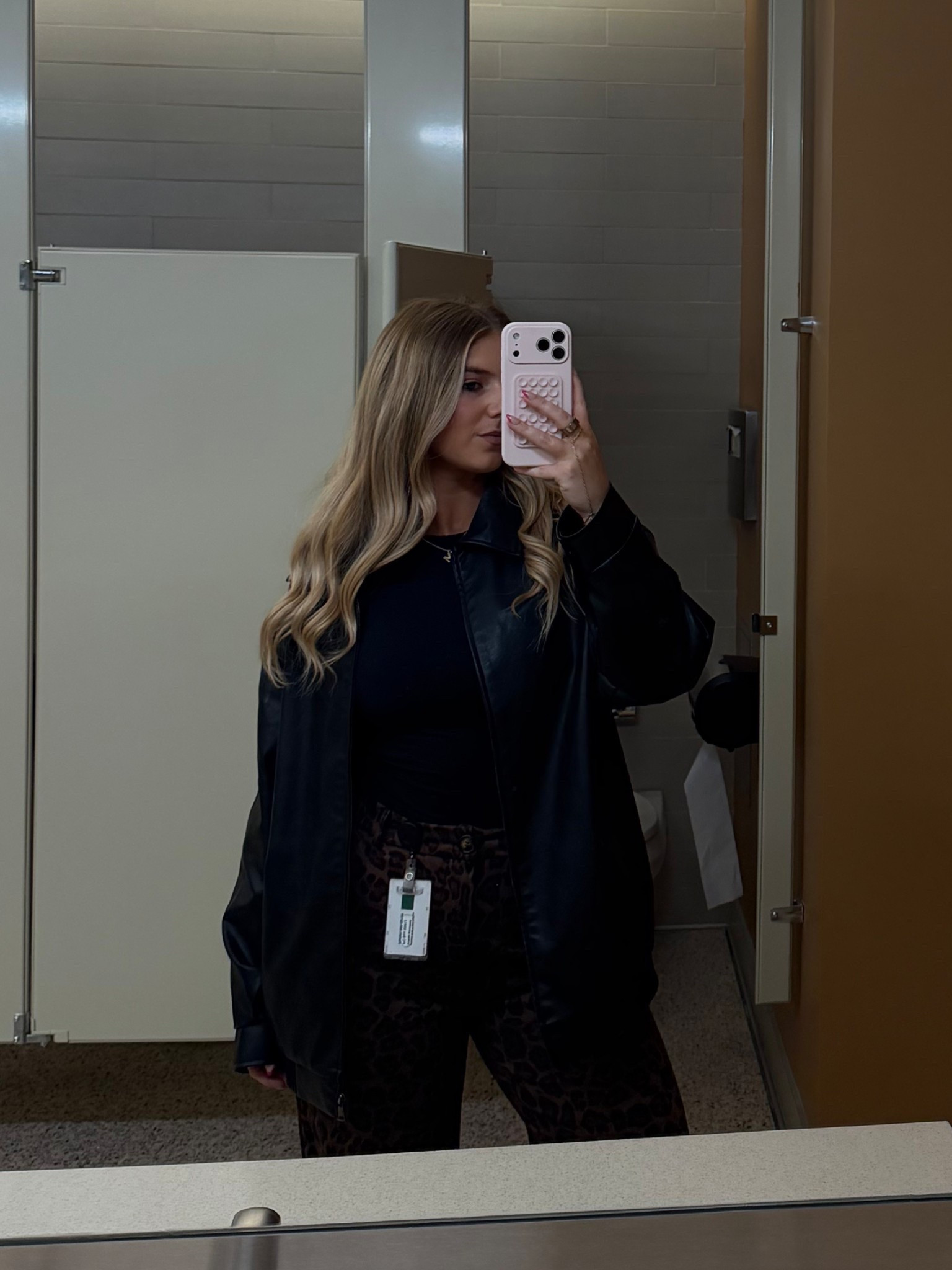 work ootd 

#LTKootd #LTKgrwm #LTKdayinmylife