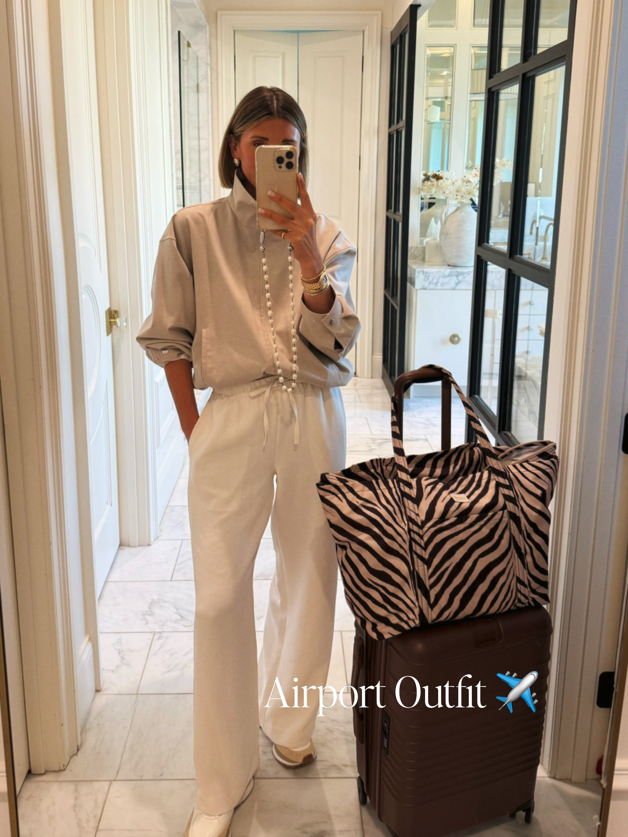 My ideal travel look, these pants are a must have.

#LTKCon #LTKTravel