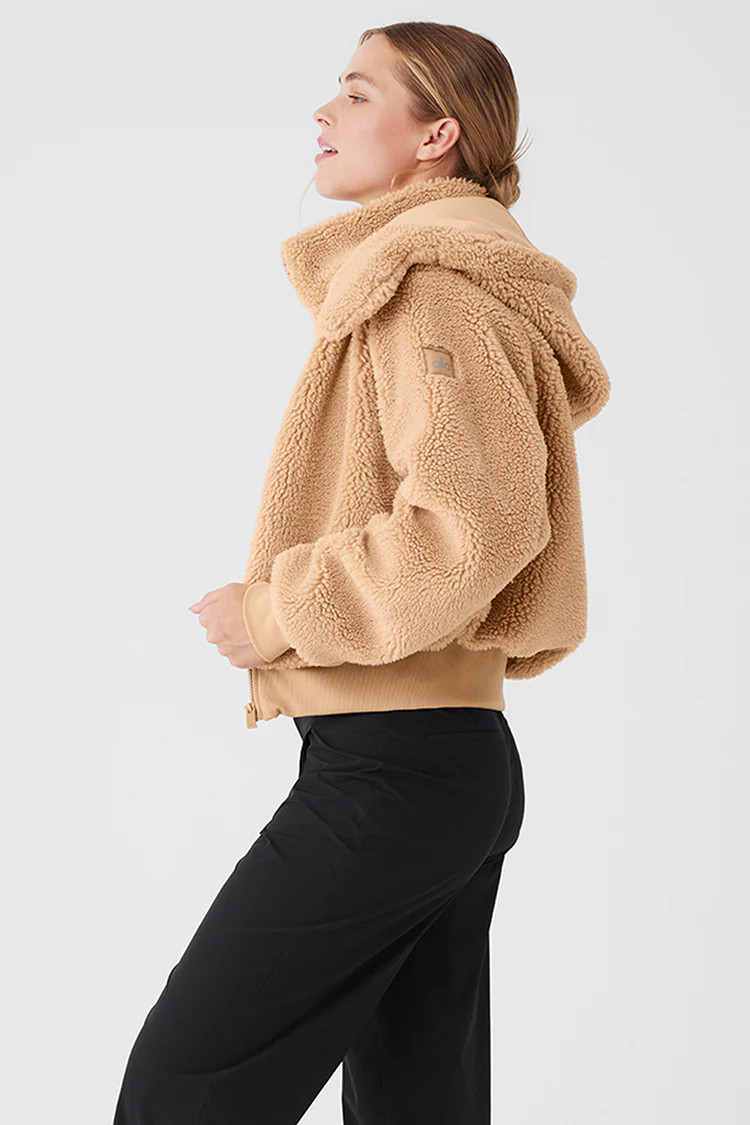 Foxy Sherpa Jacket | Alo Yoga (US)