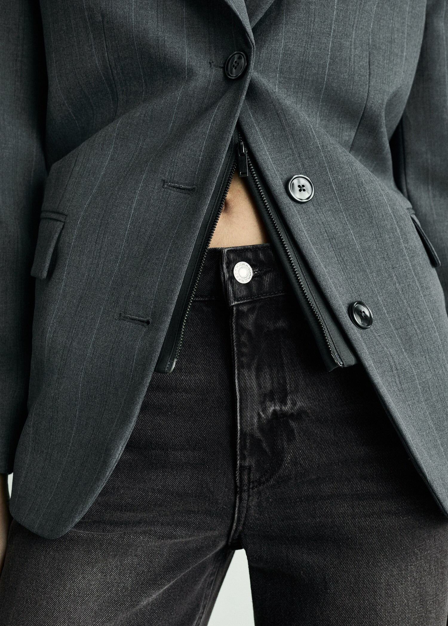 Blanca straight-fit cropped jeans - Women | MANGO USA | Mango (US/MX/AU)