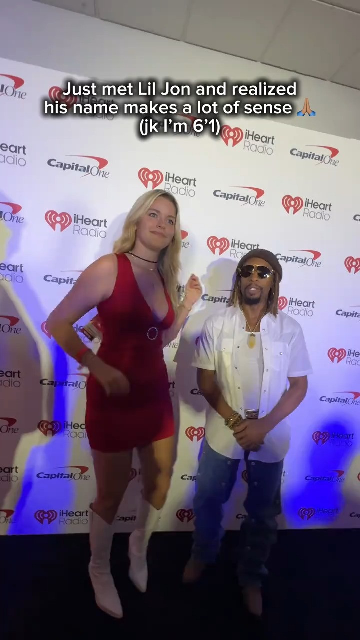   

 #LTKootd #LTKSeasonal #LTKTall