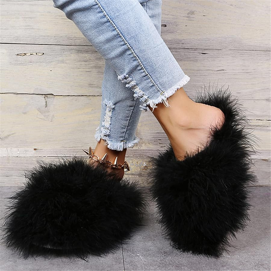 Ostrich Slippers  | Amazon (US)