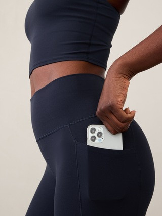 Salutation Stash High Rise 7/8 Legging | Athleta