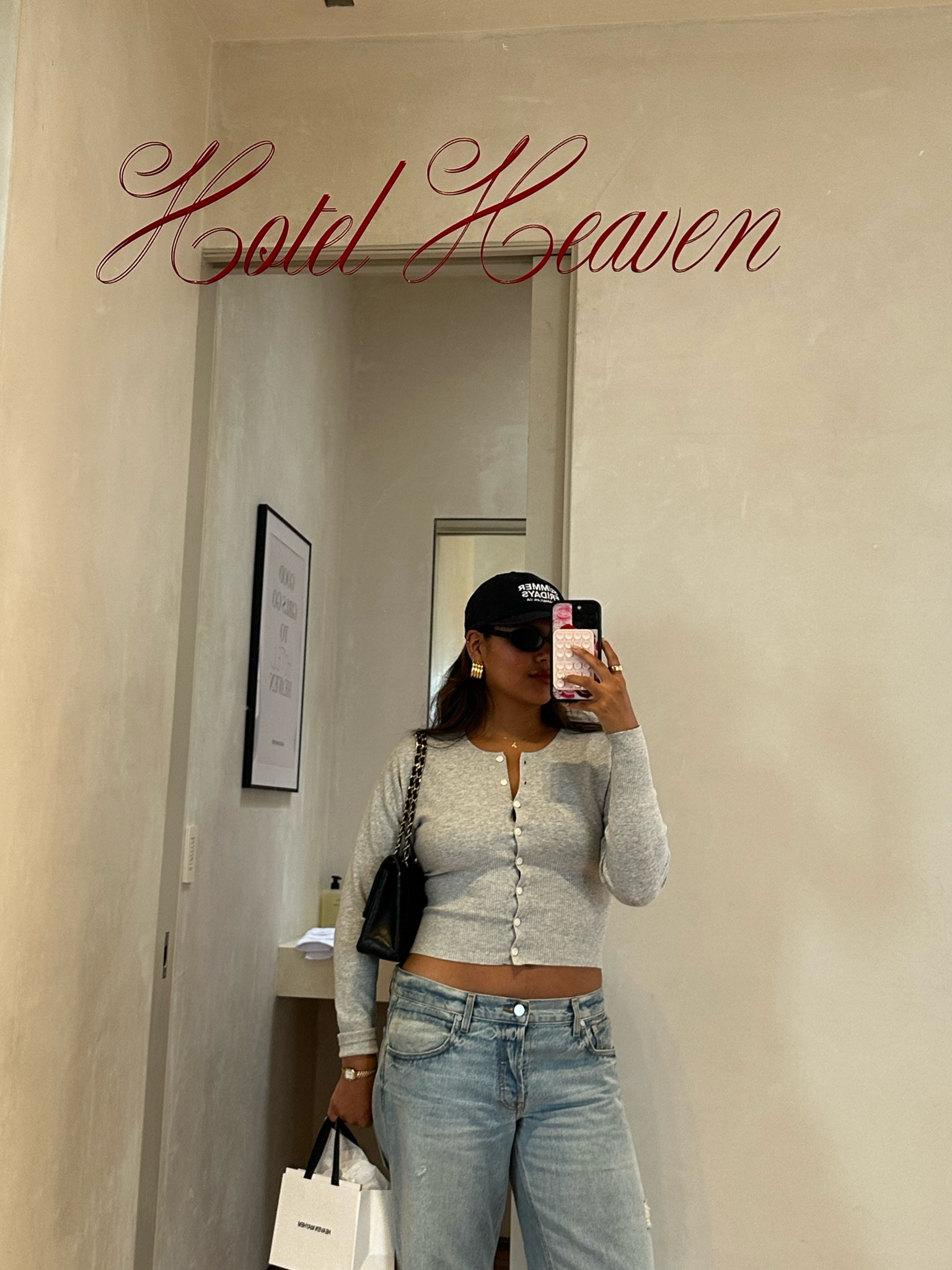 Grey cardigan 

#LTKStyleTip