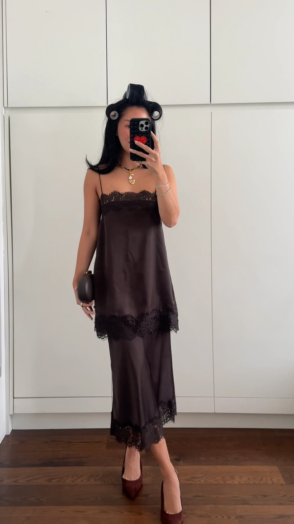 this set is absolutely STUNNING!! 

Top in small
Skirt XS
heels TTS 

#LTKSeasonal #LTKFindsUnder50 #LTKStyleTip