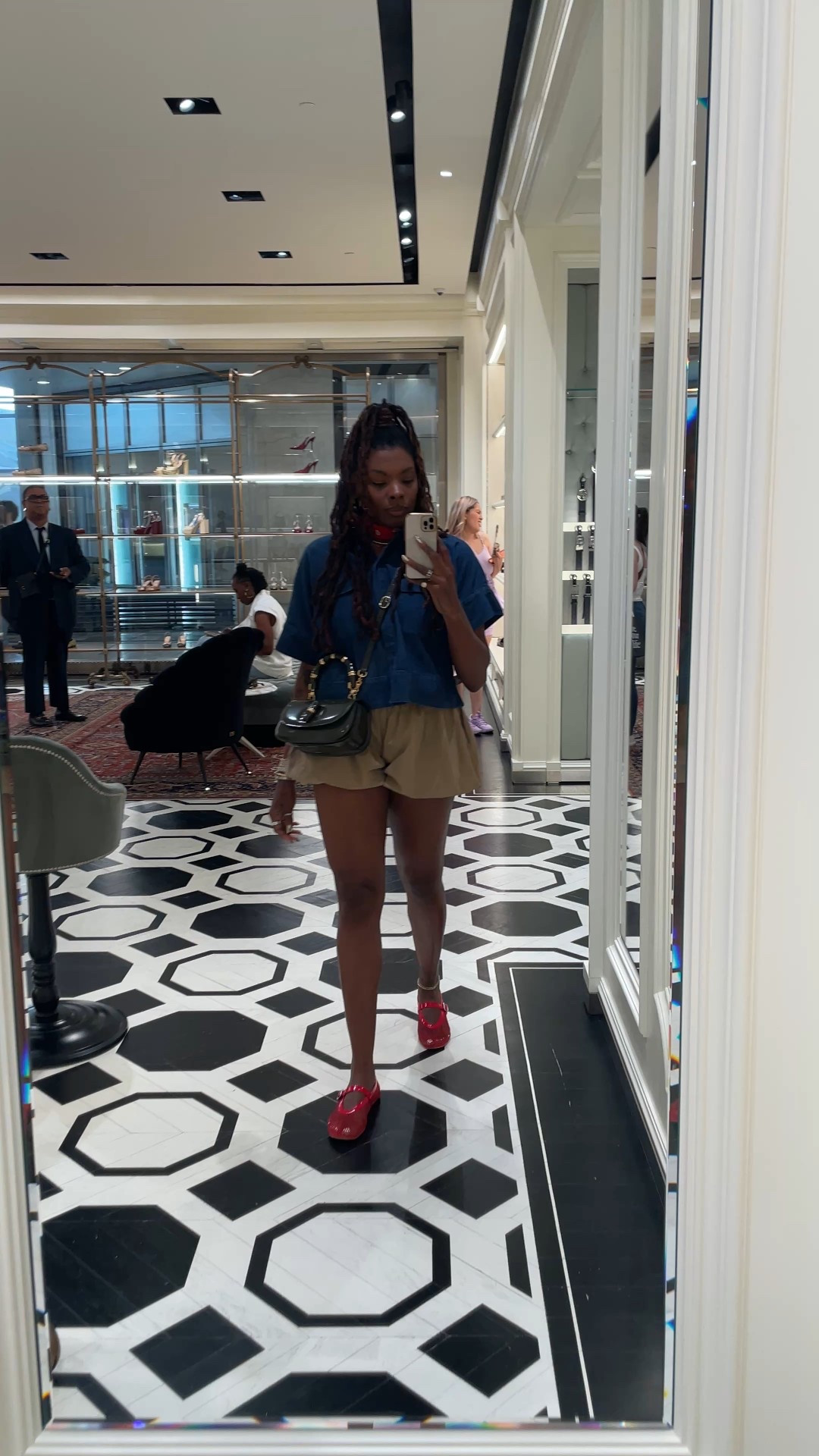 Satiating my addiction by trying on pretty things at Gucci!

#LTKFindsUnder50 #LTKTravel #LTKSummerEdit