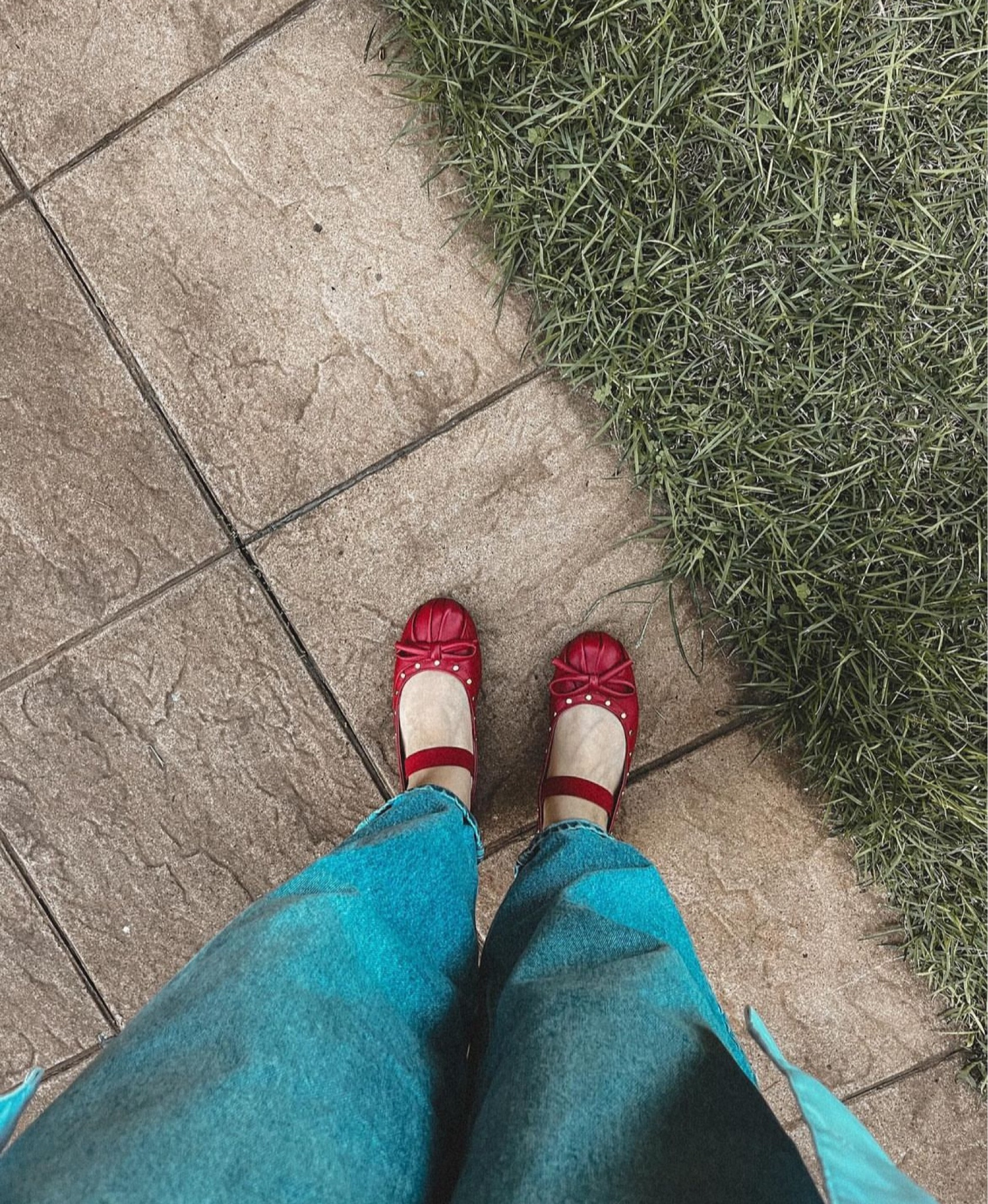 as sapatilhas voltaram com tudo e eu estou apaixonadaaaa ❤️

#LTKbrasil #LTKfindsunder50