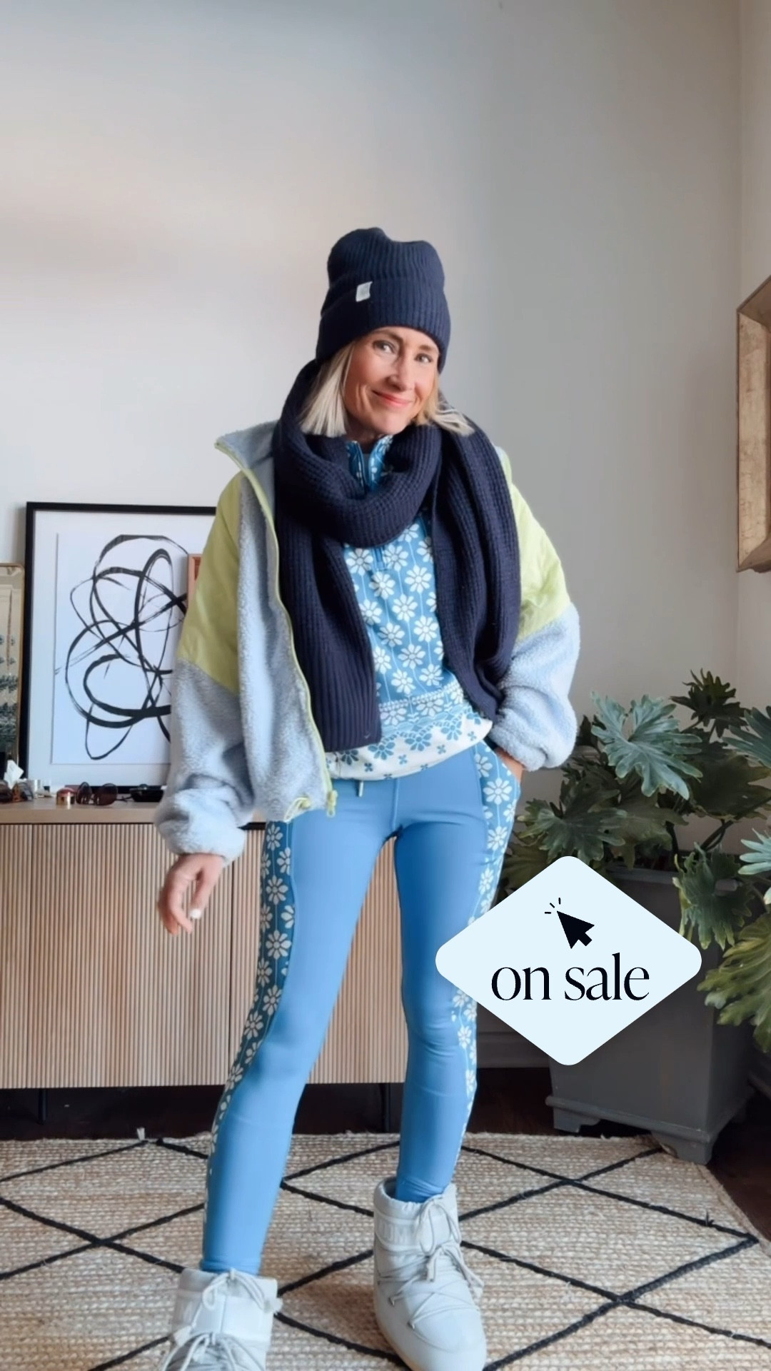 winter style, ski trip, apres ski
active wear
on sale
leggings and shirt and fleece all in a small
Moonbootss

#LTKOver40 #LTKActive #LTKSaleAlert
