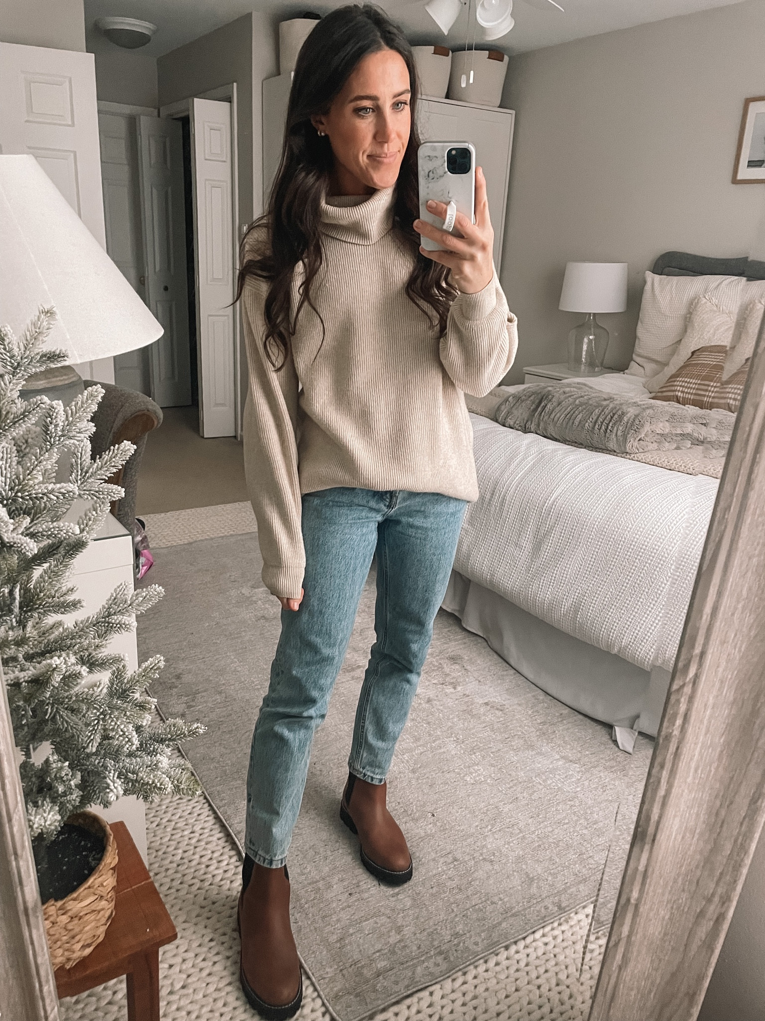 11.19.20
Turtleneck and Everlane Jeans 

#LTKstyletip #LTKHoliday #LTKsalealert