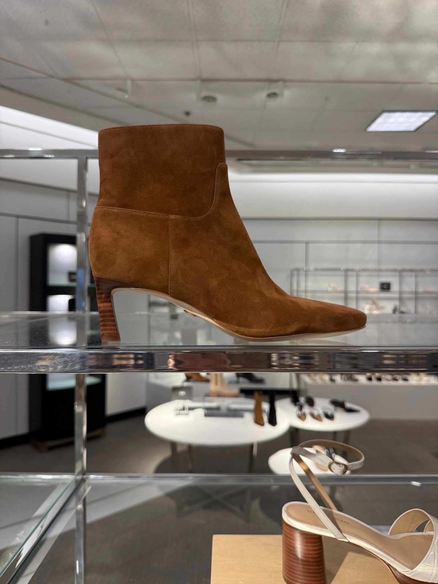 These brown suede boots 

#LTKShoeCrush #LTKSeasonal #LTKStyleTip