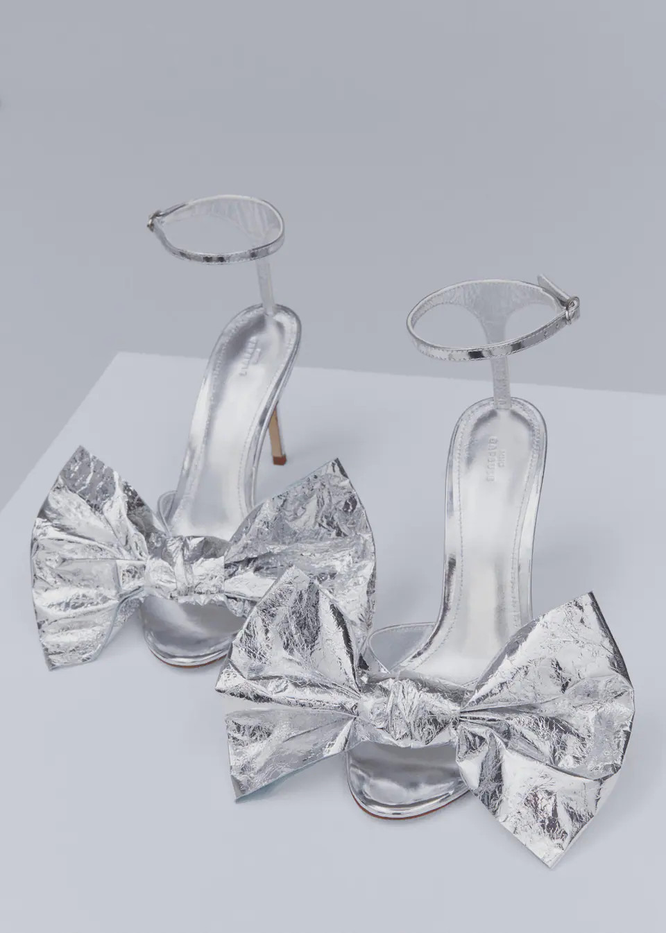 Metallic bow detail sandal -  Women | Mango United Kingdom | MANGO (UK)