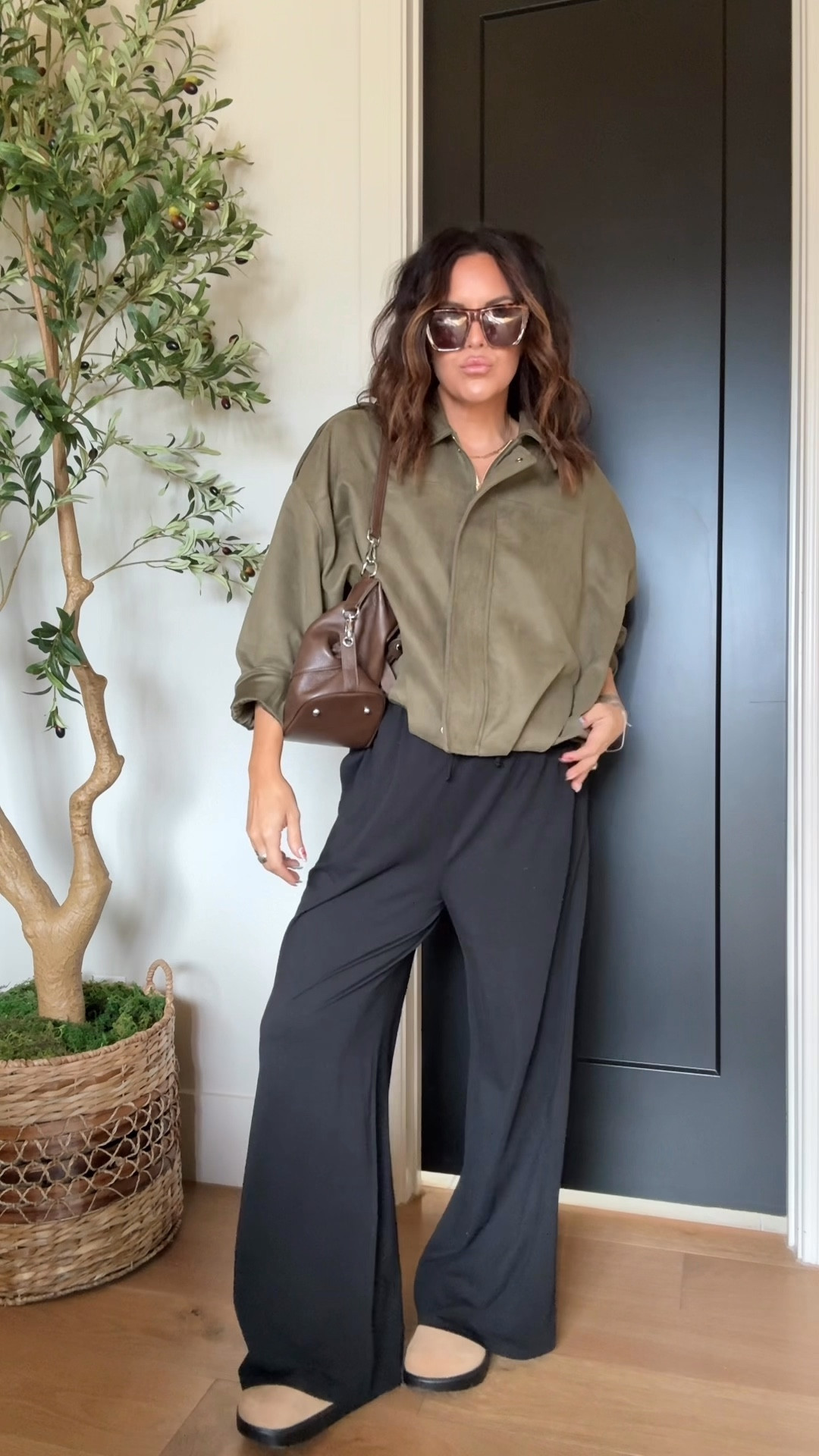 Comfy + Chic Jumpsuit outfit
Jumpsuit: large
Jacket: XL
slides: TTS


#LTKootd #LTKMidsize #LTKgrwm