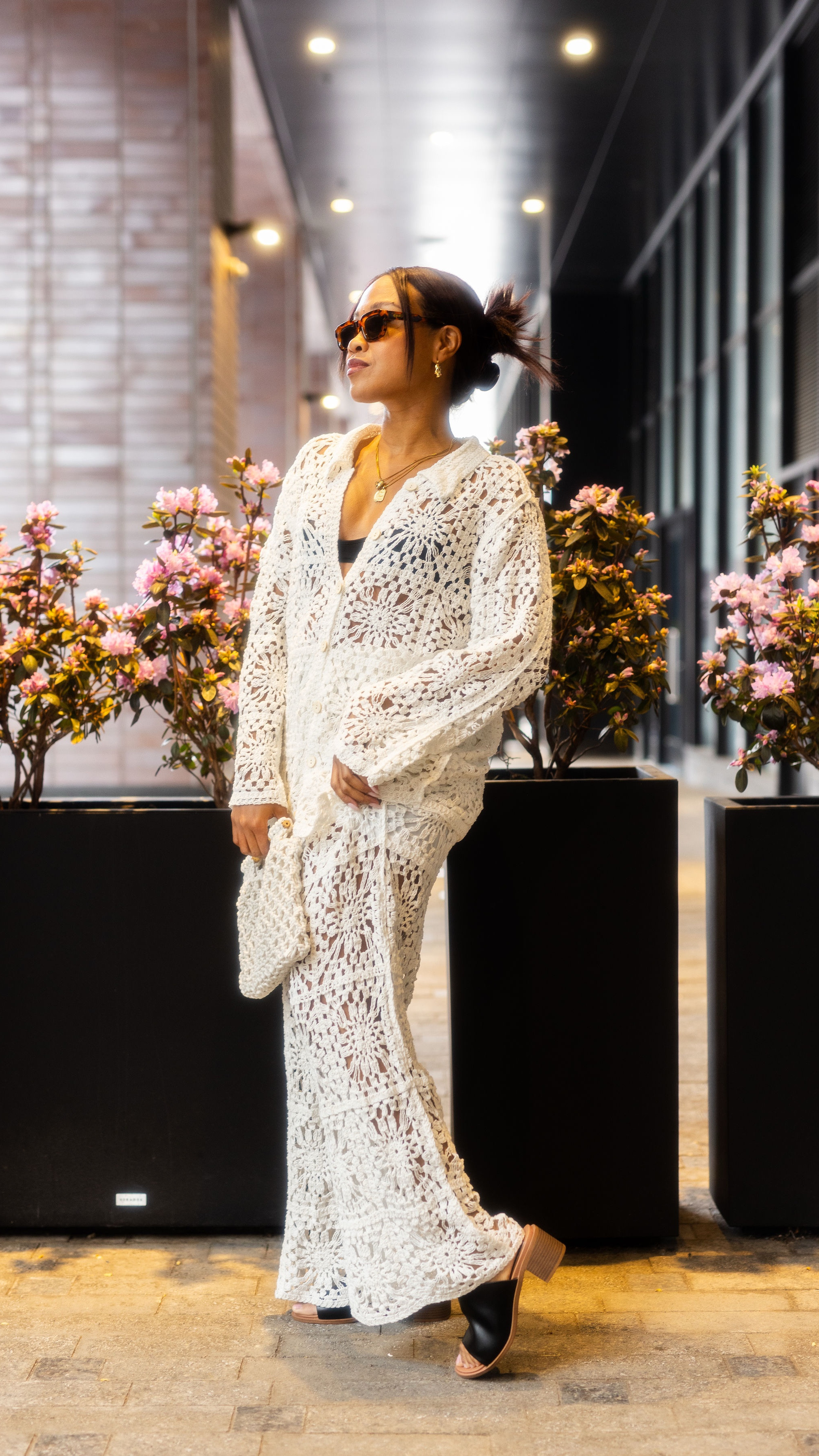 POV: Three pairs turned into a weekly rotation.

✨ From cloud-like comfort in the UGG Goldenstar Clog, to everyday ease with Steve Madden’s wide width sandals, and a sneaker moment with the Adidas Grand Court Alpha ‘00s — I finally found my go-to trio.
All interchangeable. All perfect for summer.

👇 Which one’s your fave?

Shop the latest at @dswcanada or find them in my LTK — LINK IN BIO! #DSWCanada #ShopMyLTK



#LTKspring #LTKstyletip #LTKsummer