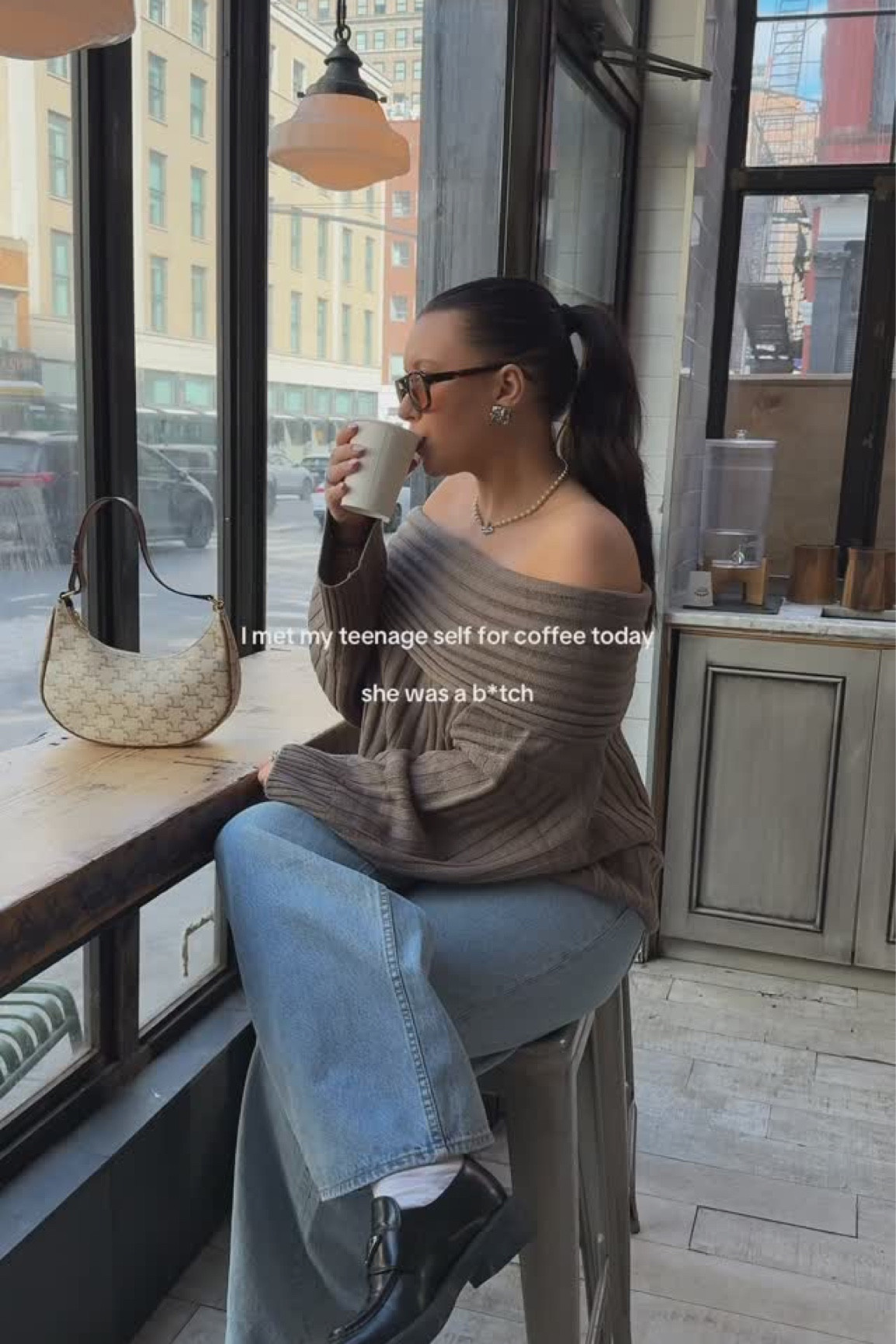 I don’t know herrr🙈

#metmyyoungerselfforcoffee #youngerself #trend