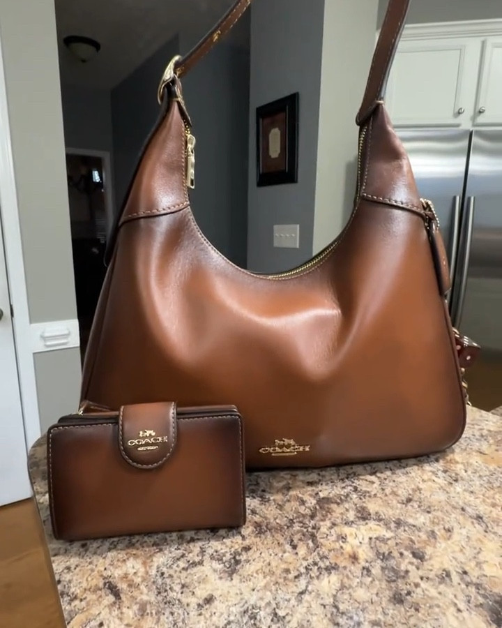 The burnishing on this bag😍😍😍