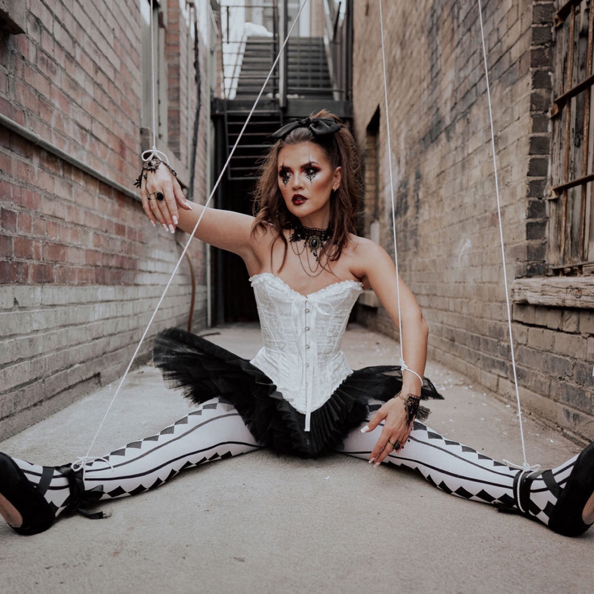 Dance of the Harlequin Doll ⁣
Halloween Makeup and Costume 
DIY Halloween 


#LTKstyletip #LTKHalloween #LTKSeasonal