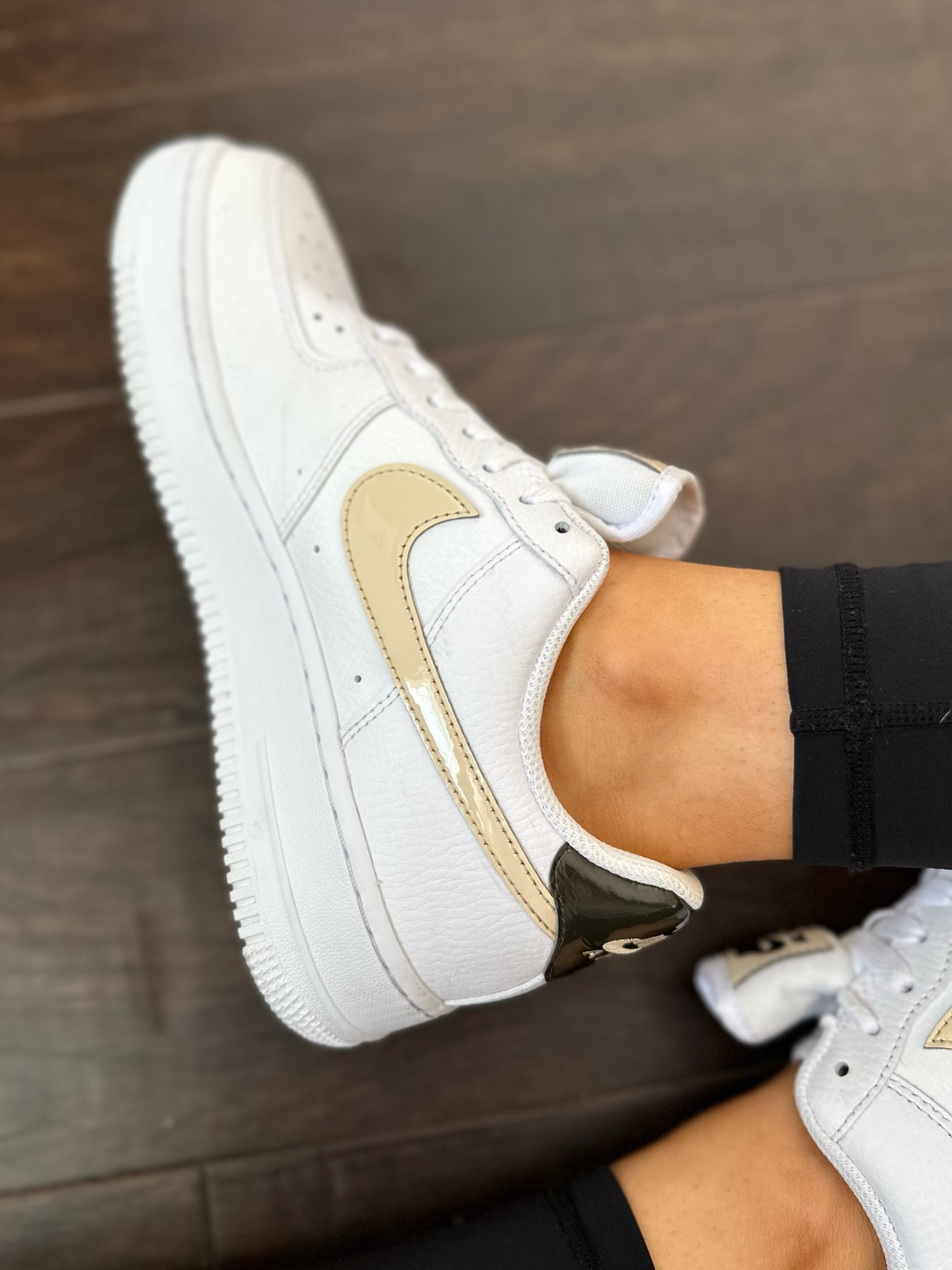 Women's Nike Air Force 1 Low SE Patent Casual Shoes